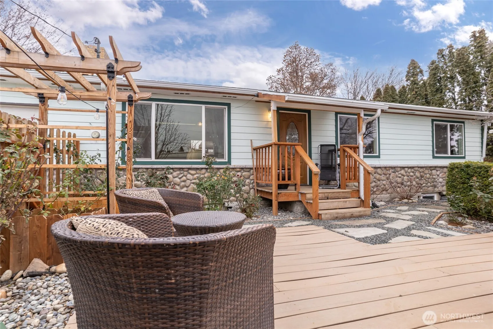 Property photo for 785 N Jerome Lane, East Wenatchee