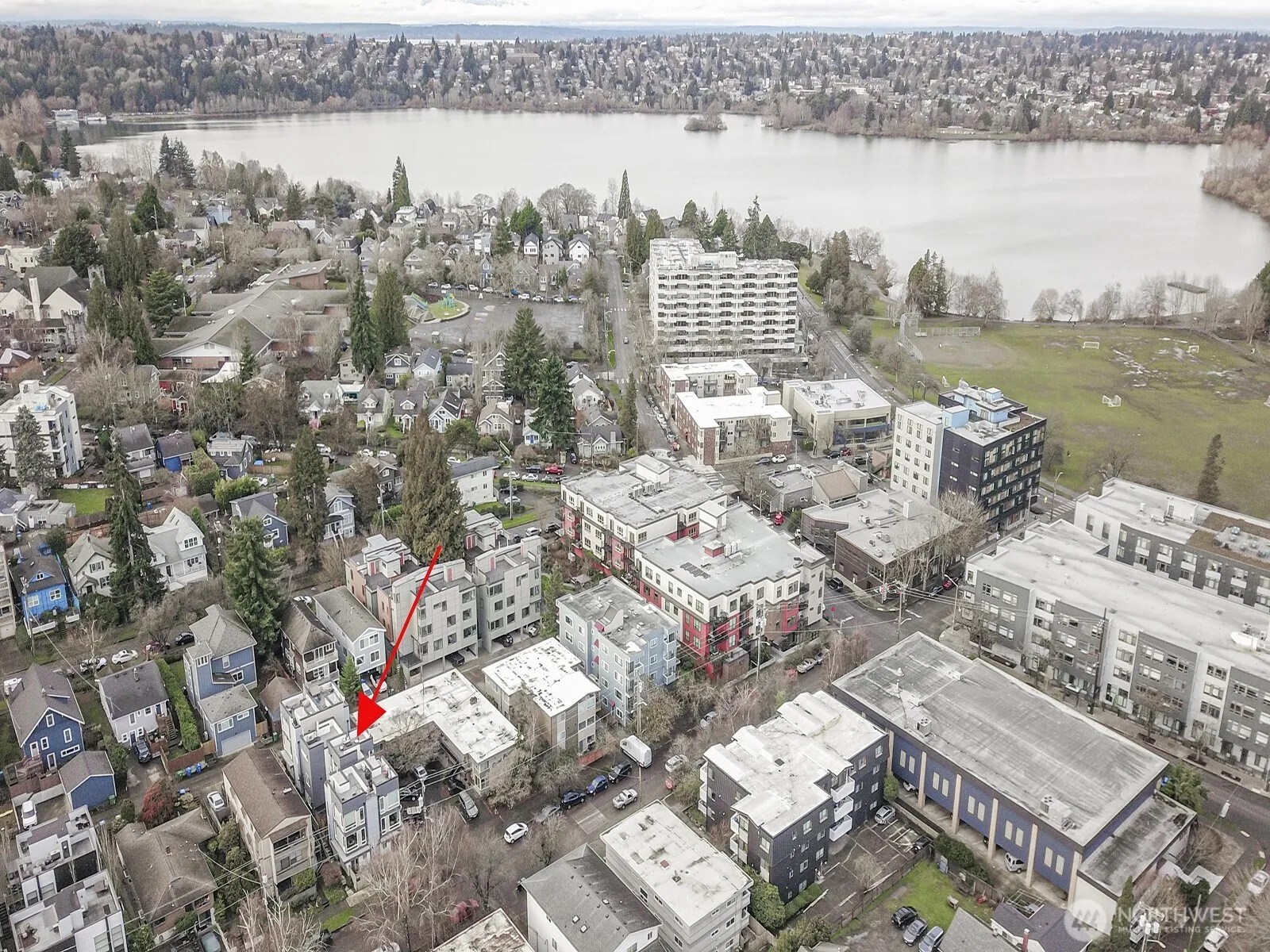 Property photo for 6539 4th Avenue Ne, Seattle photo 5