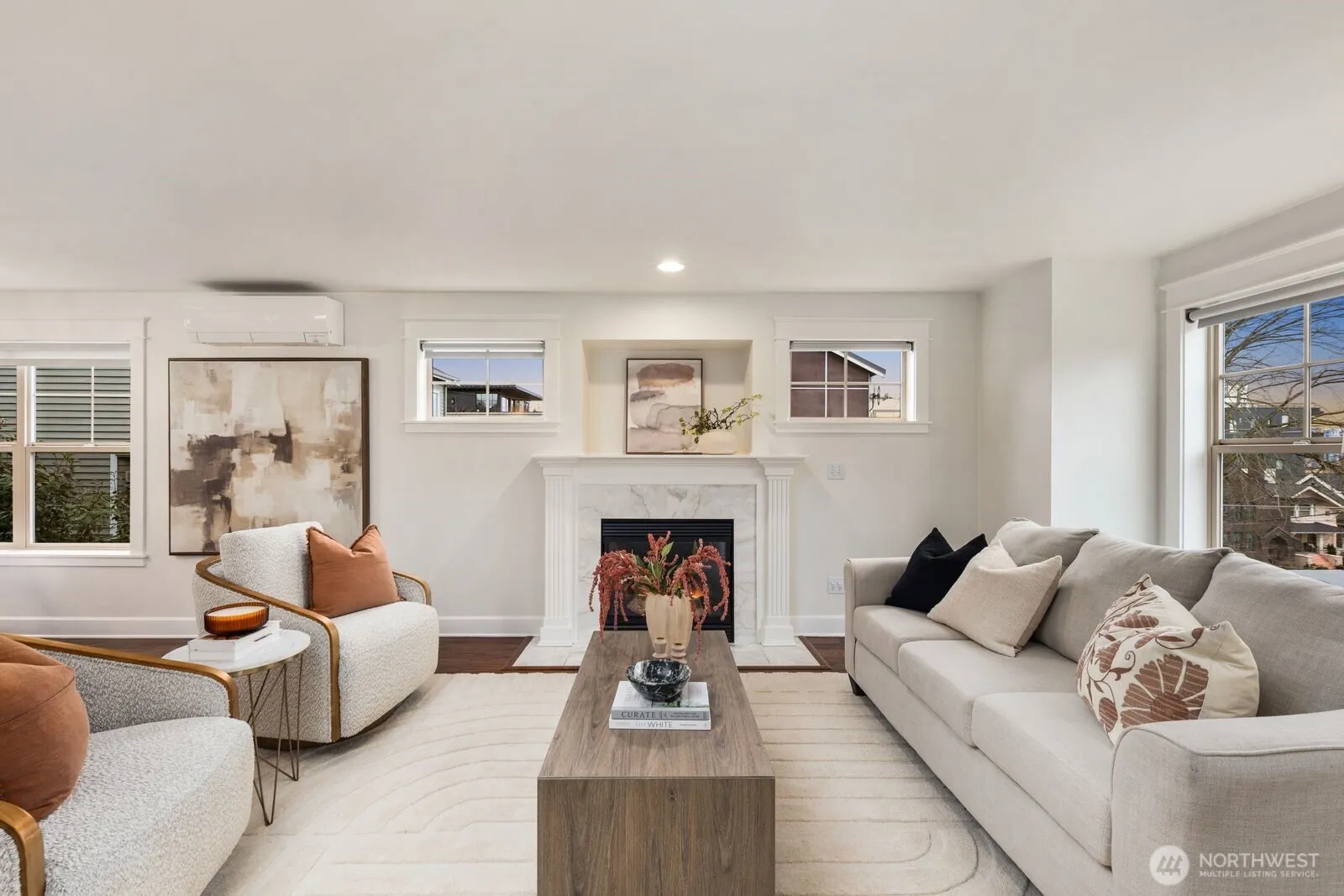 Property photo for 310 W Lee Street, Seattle photo 5
