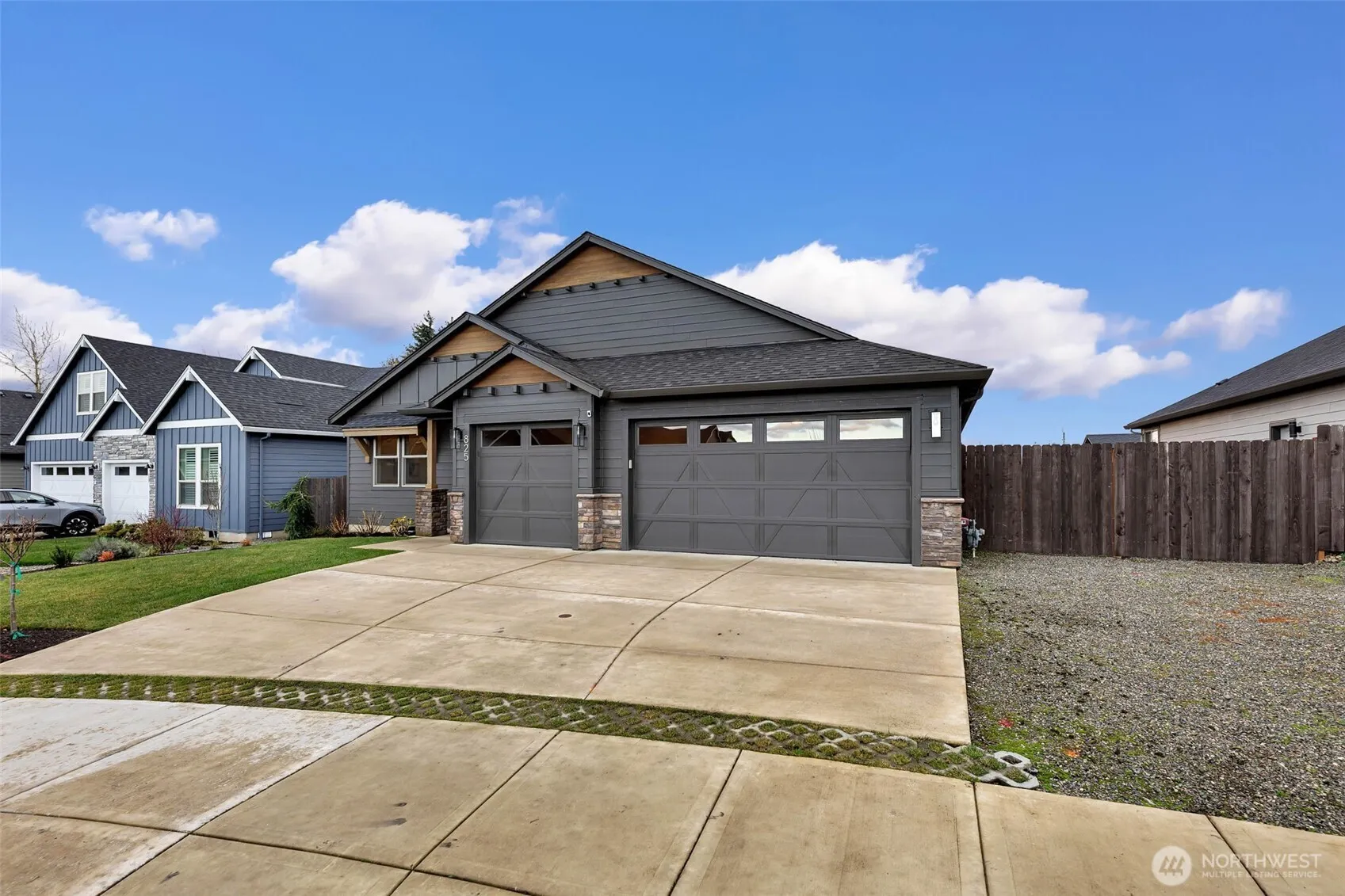 Property photo for 825 S Goose Loop, Ridgefield photo 4
