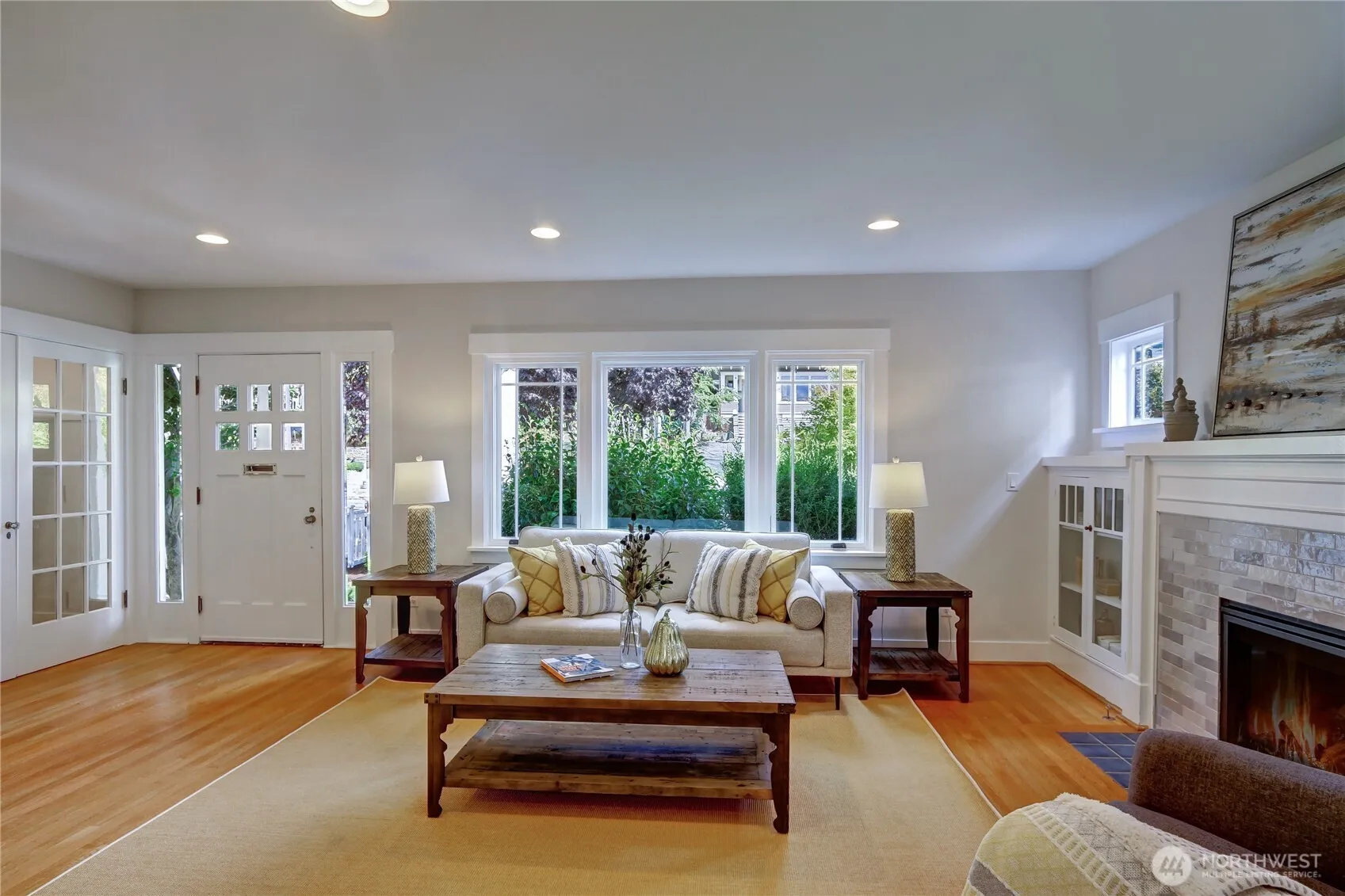 Property photo for 1611 10th Avenue W #1, Seattle photo 2