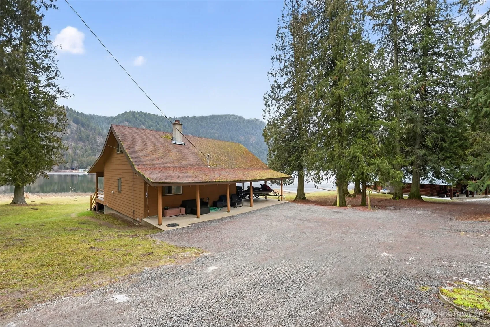 Property photo for 3021 Deep Lake North Shore Way, Colville