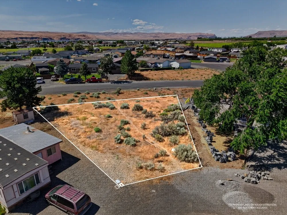 Property photo for 306 Agate Lane Sw, Mattawa photo 3