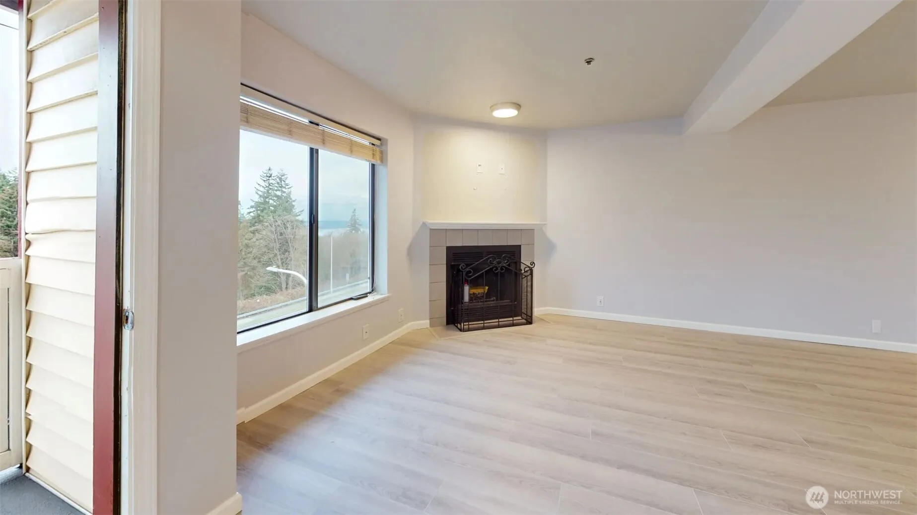 Property photo for 29645 18th Avenue S #a303, Federal Way photo 5