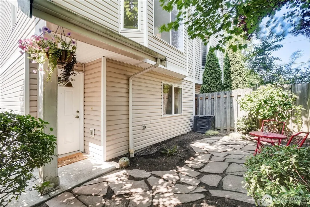 Property photo for 1417 N 97th Street, Seattle photo 2