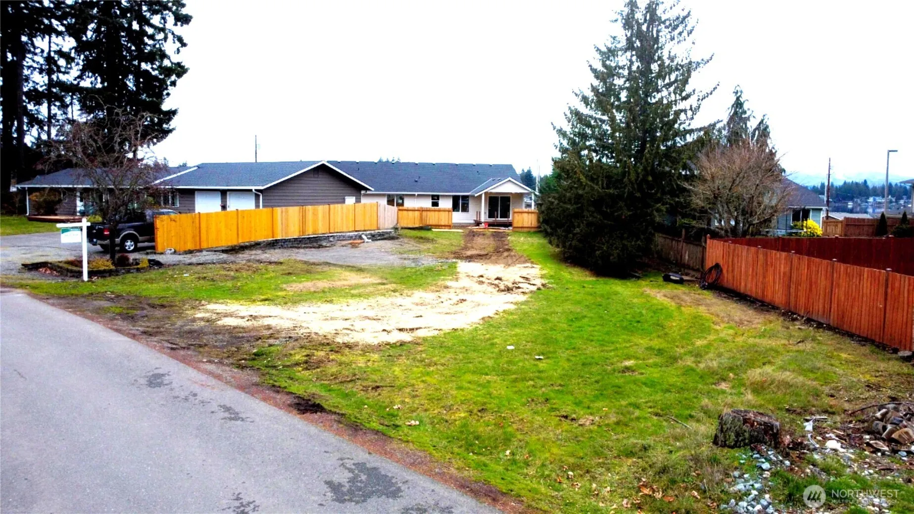 Property photo for 6004 W Tapps Drive E, Bonney Lake photo 3