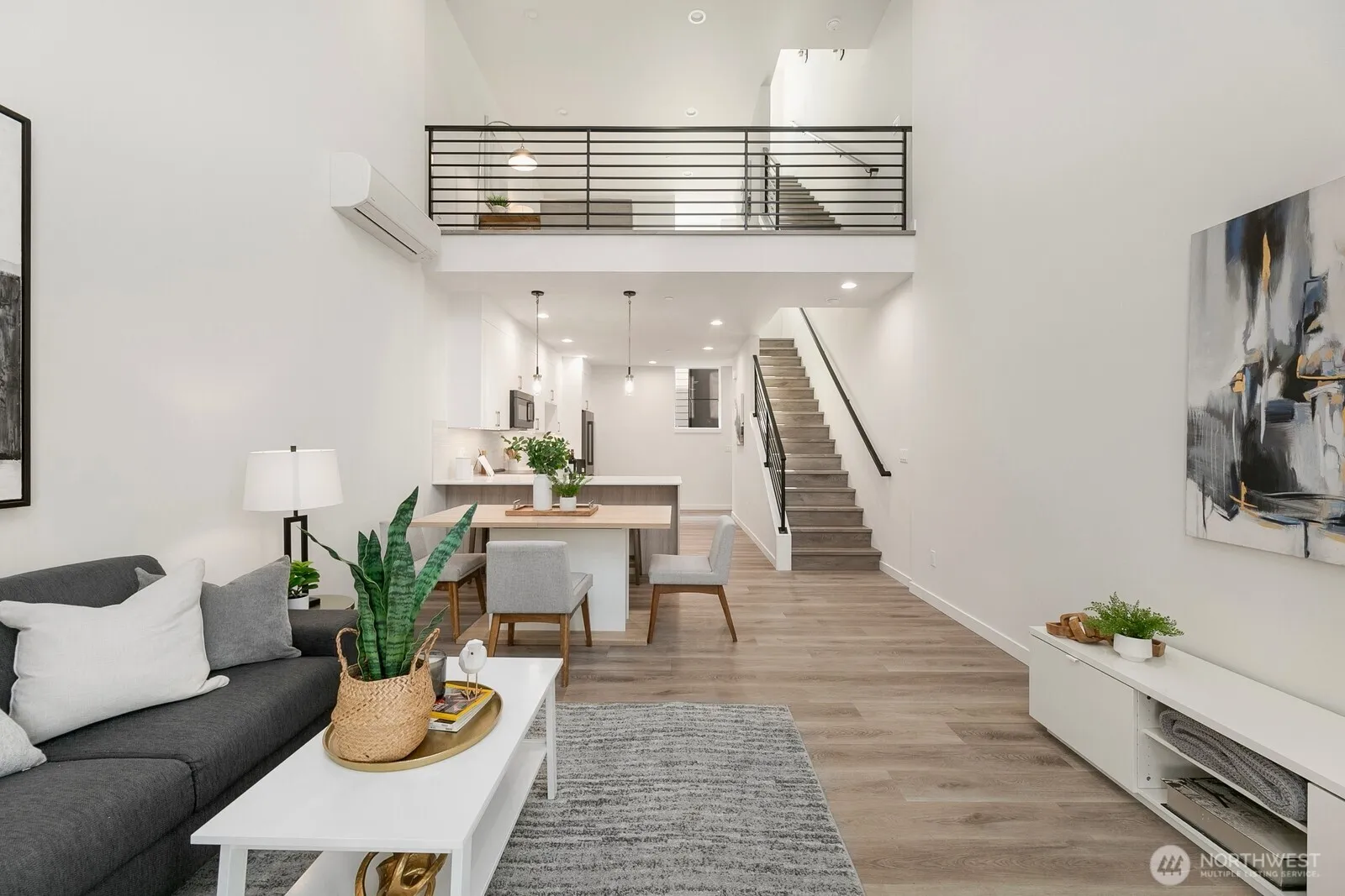 Property photo for 2019 W Bertona, Seattle photo 4