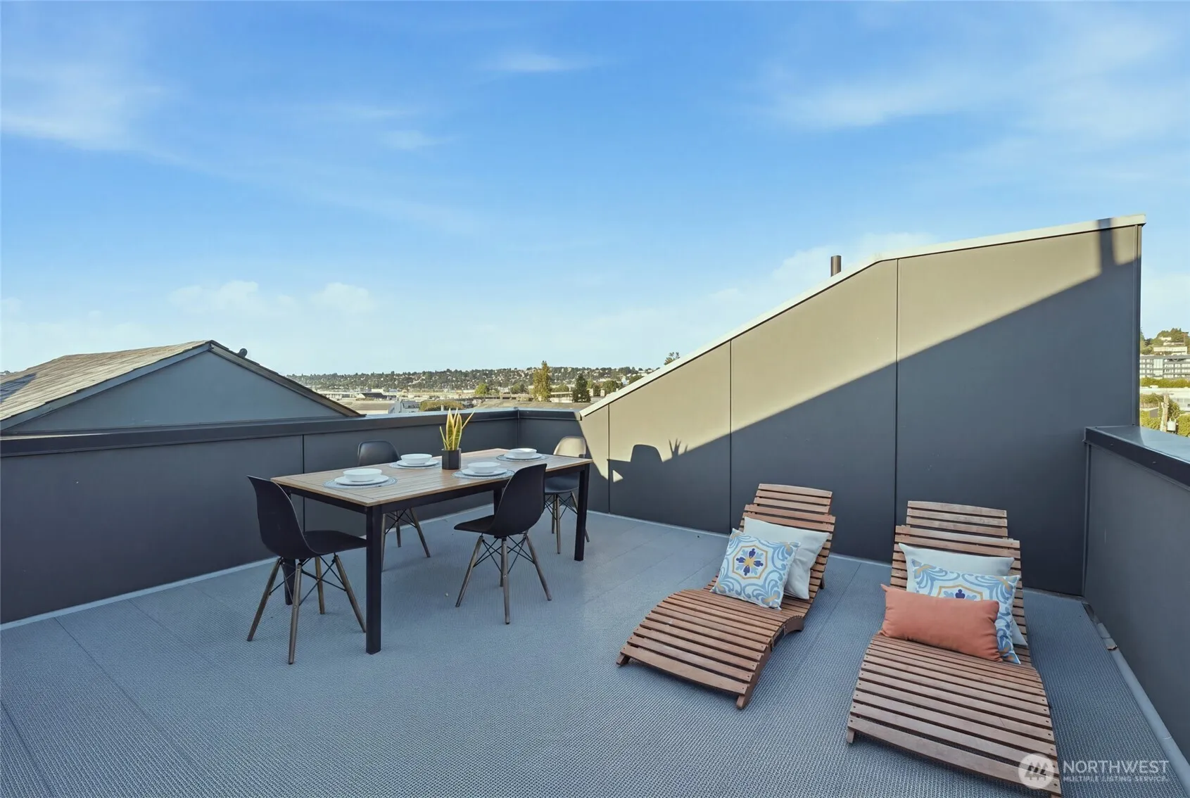 Property photo for 2019 W Bertona, Seattle photo 3