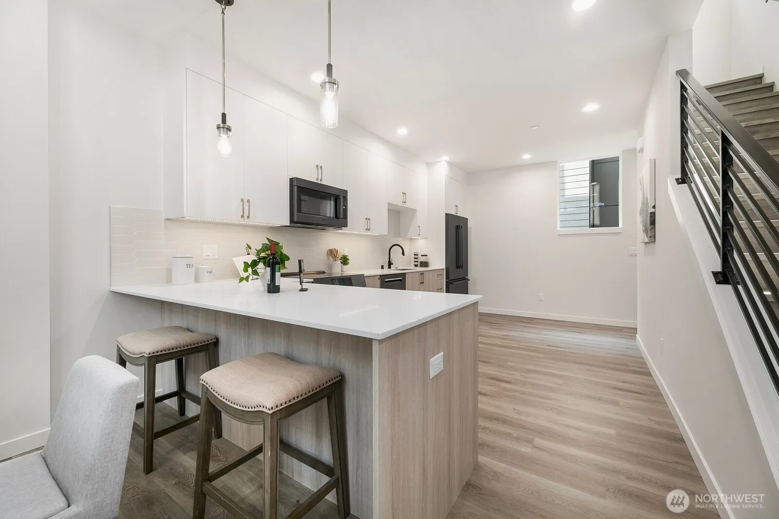 Property photo for 2017 W Bertona, Seattle photo 5