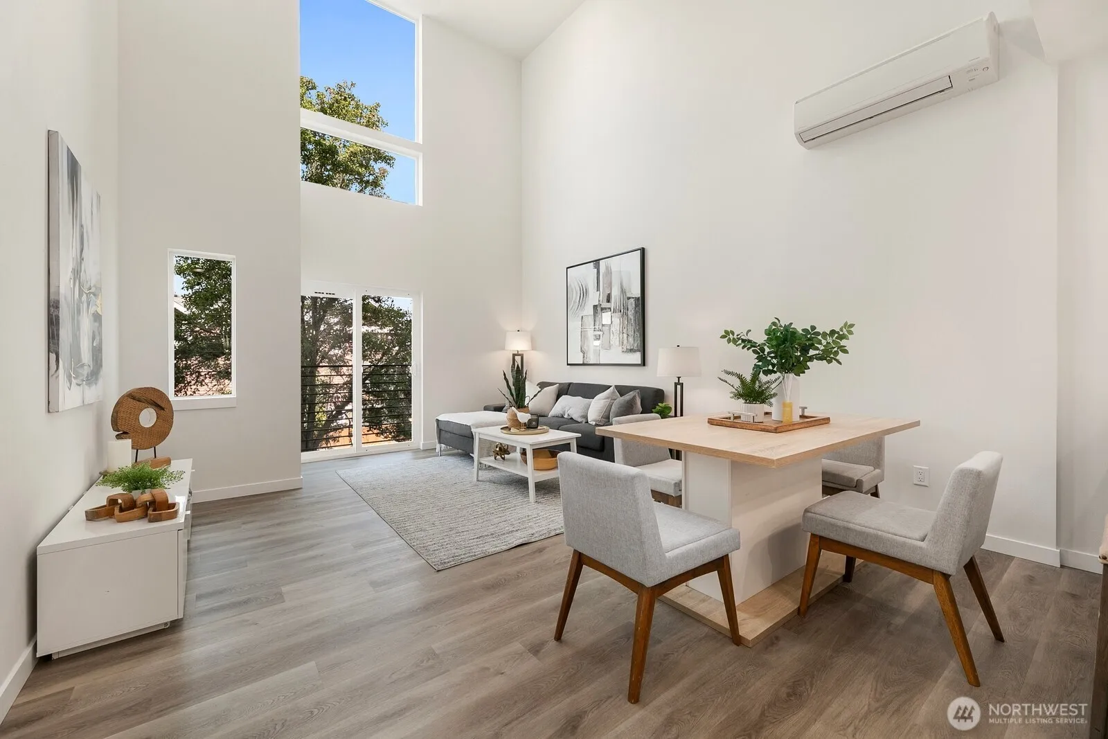 Property photo for 2017 W Bertona, Seattle photo 5