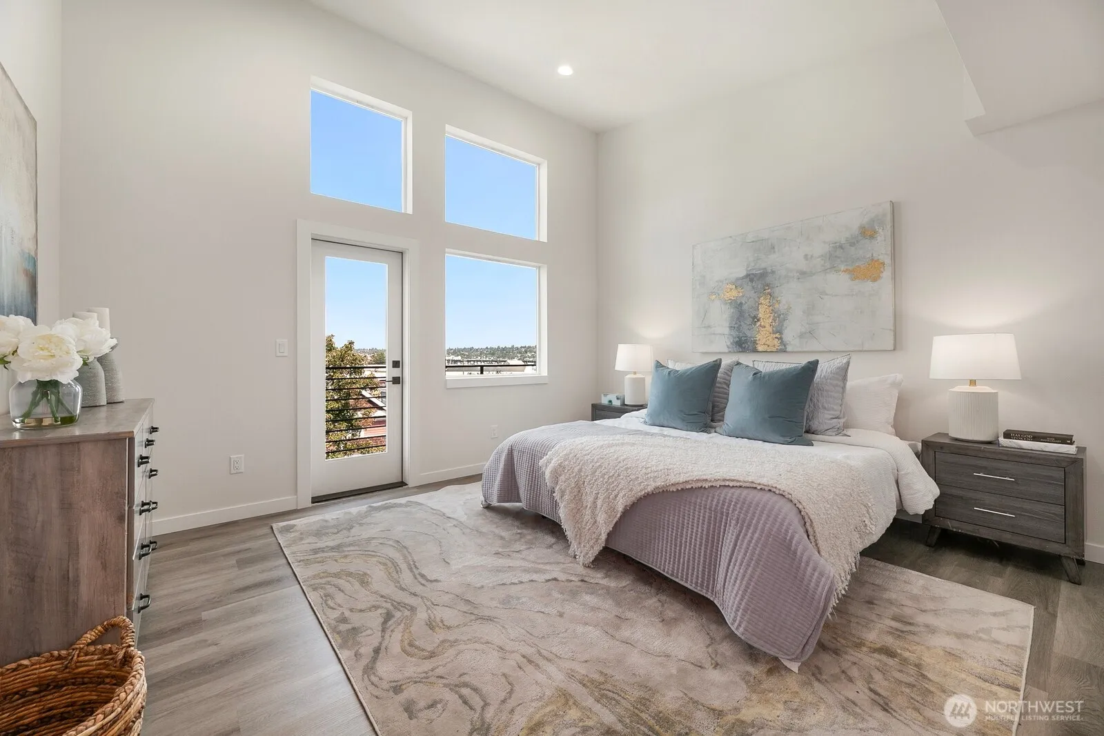 Property photo for 2017 W Bertona, Seattle photo 2