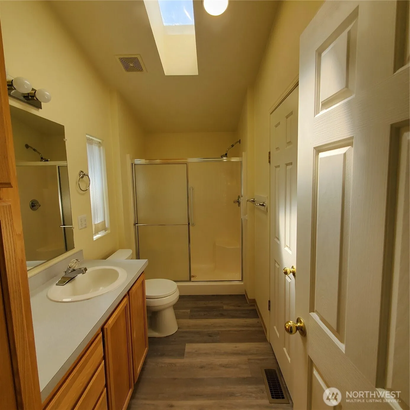 Property photo for 526 Monterey Drive, East Wenatchee photo 2