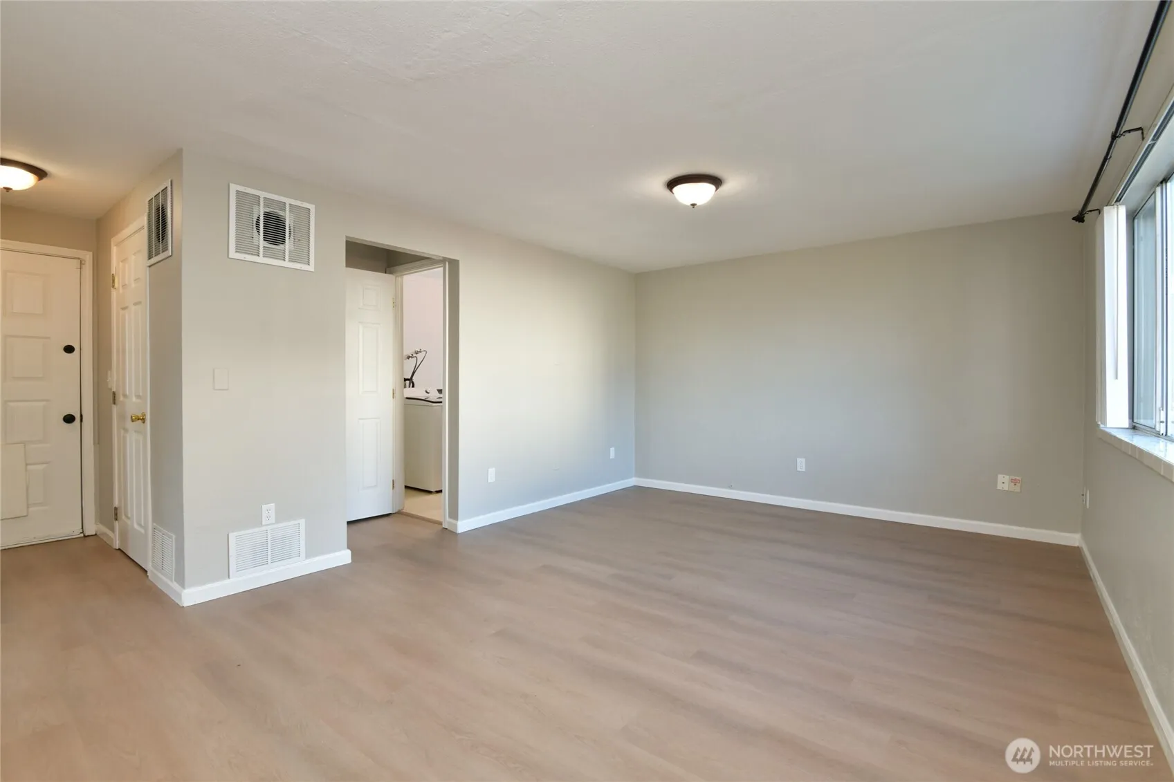 Property photo for 1702 S G Street, Tacoma photo 4