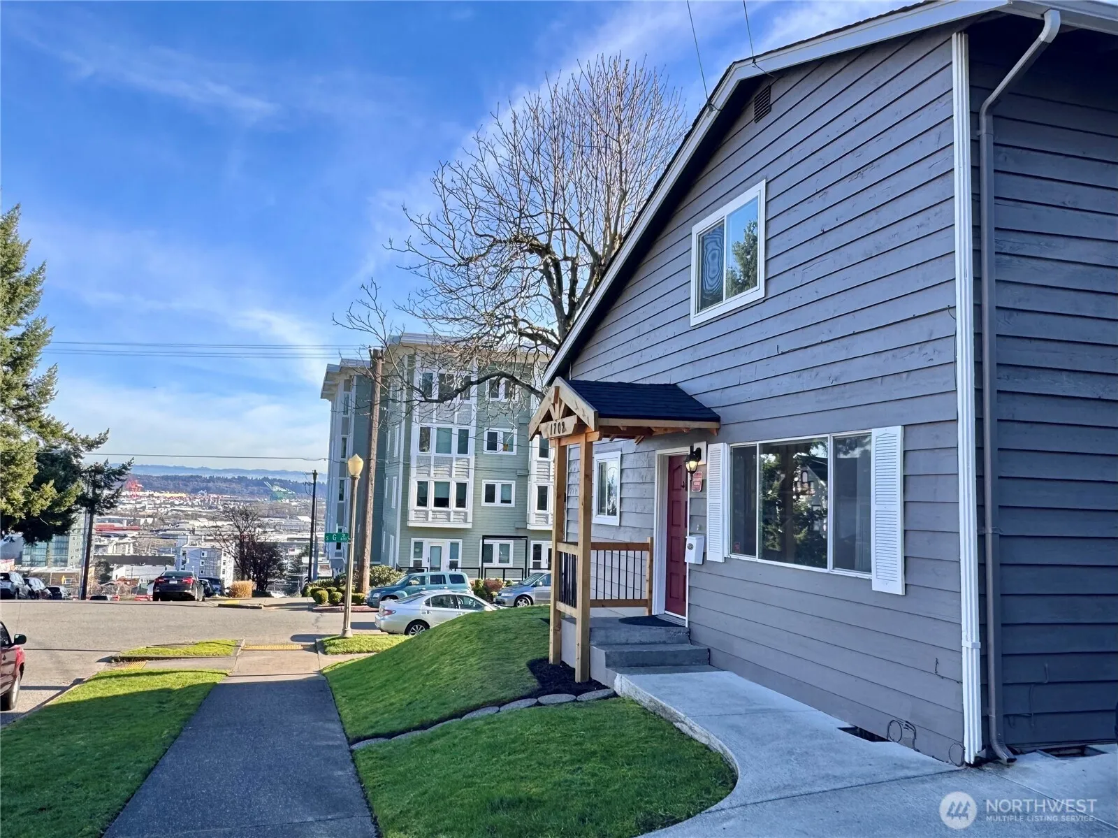Property photo for 1702 S G Street, Tacoma photo 2