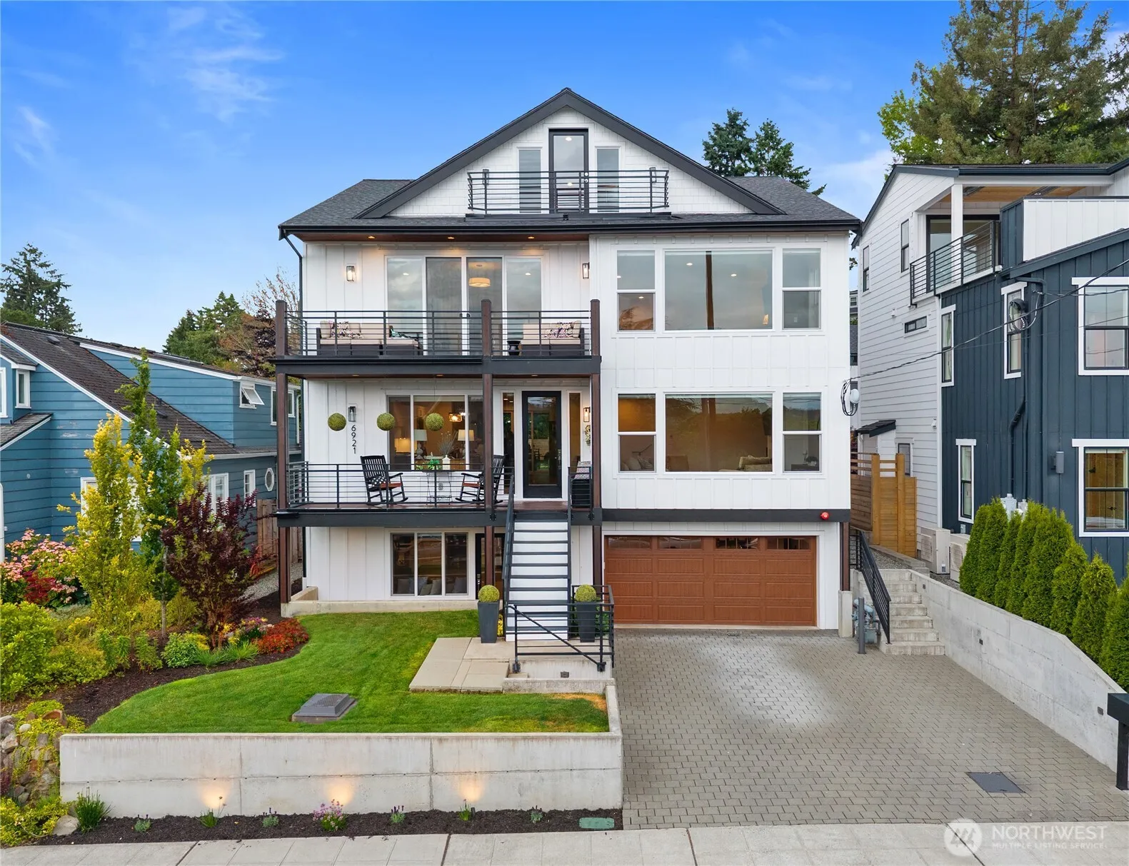 Property photo for 6921 55th Avenue S, Seattle