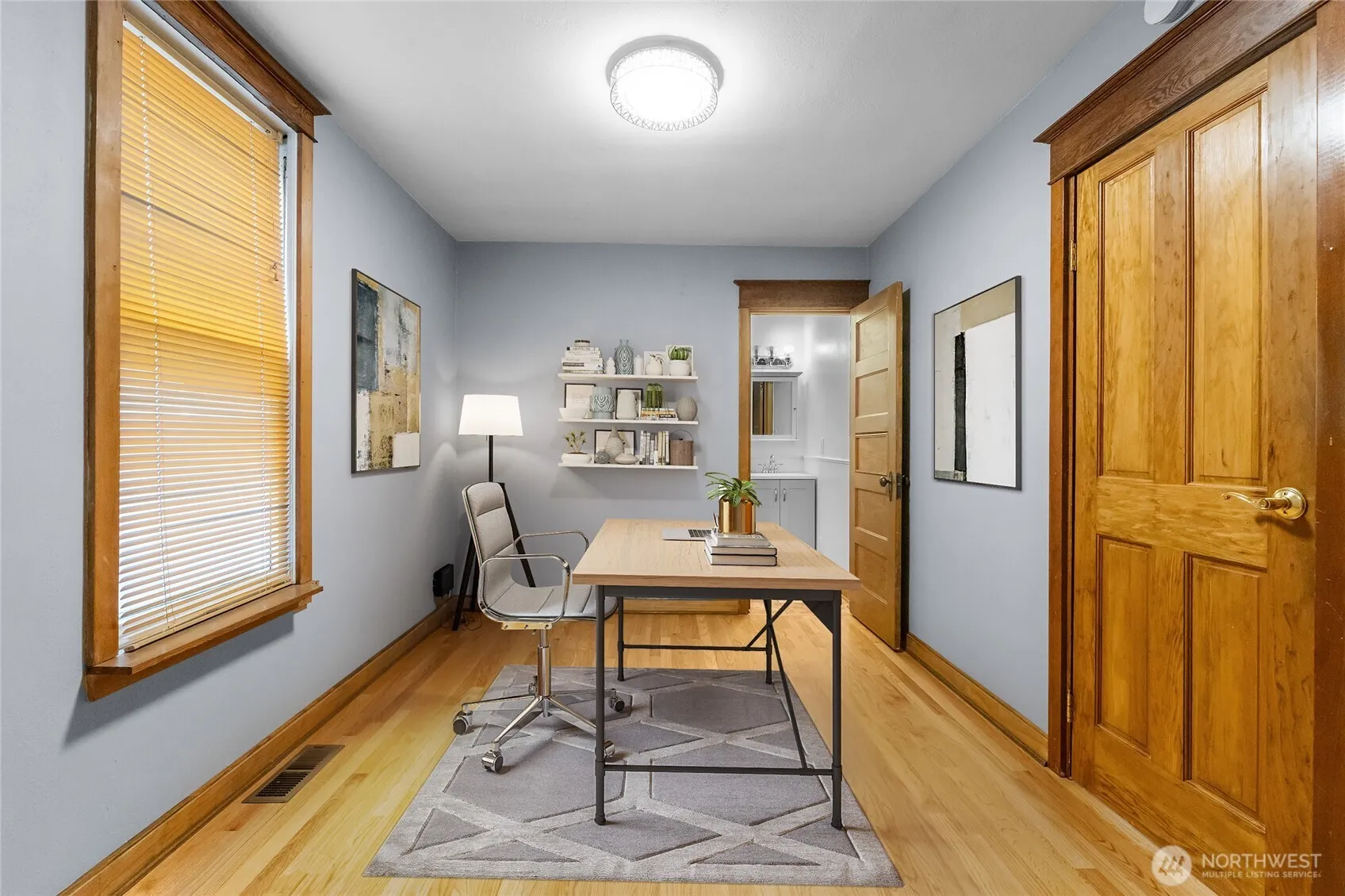 Property photo for 913 N Ainsworth Avenue, Tacoma photo 3