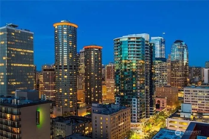 Property photo for 2100 3rd Avenue #2206, Seattle