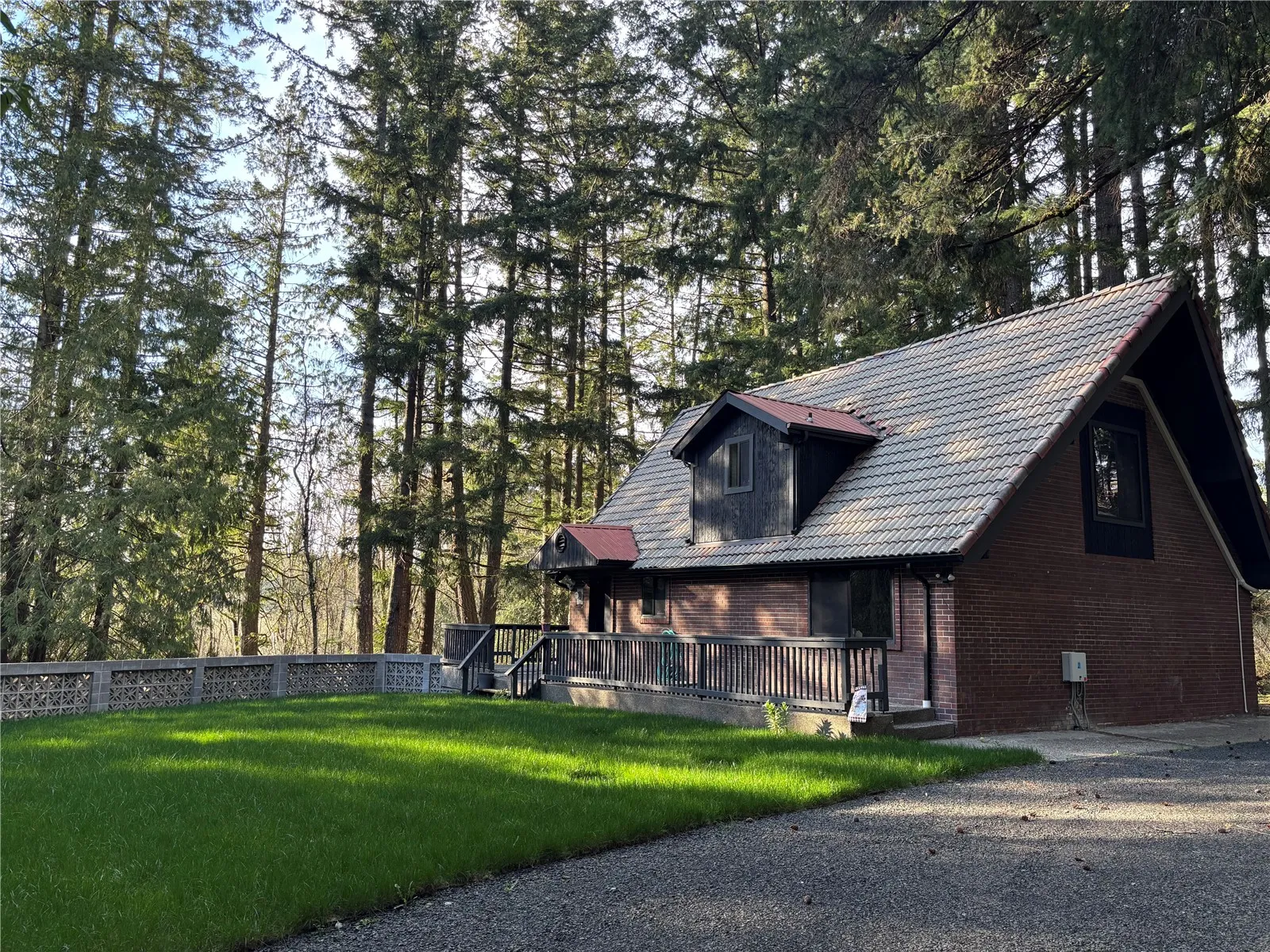 Property photo for 2103 46th Avenue Ne, Olympia photo 2