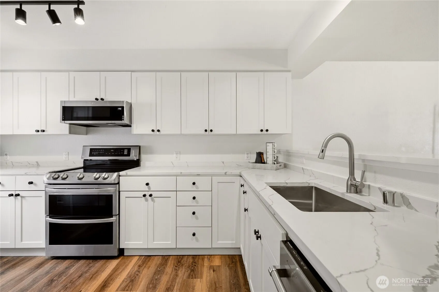 Property photo for 2300 Jefferson Ave Ne #k146, Renton photo 4