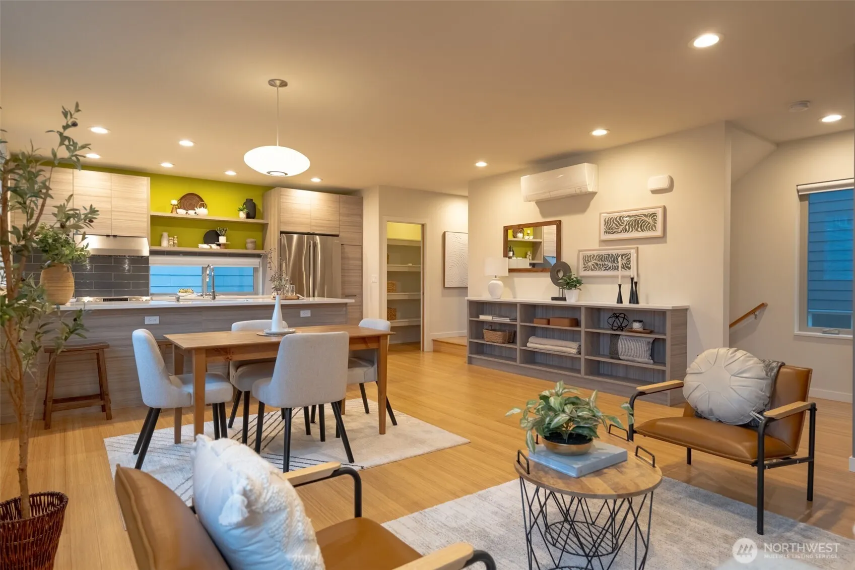 4413 Meridian Avenue N, Seattle