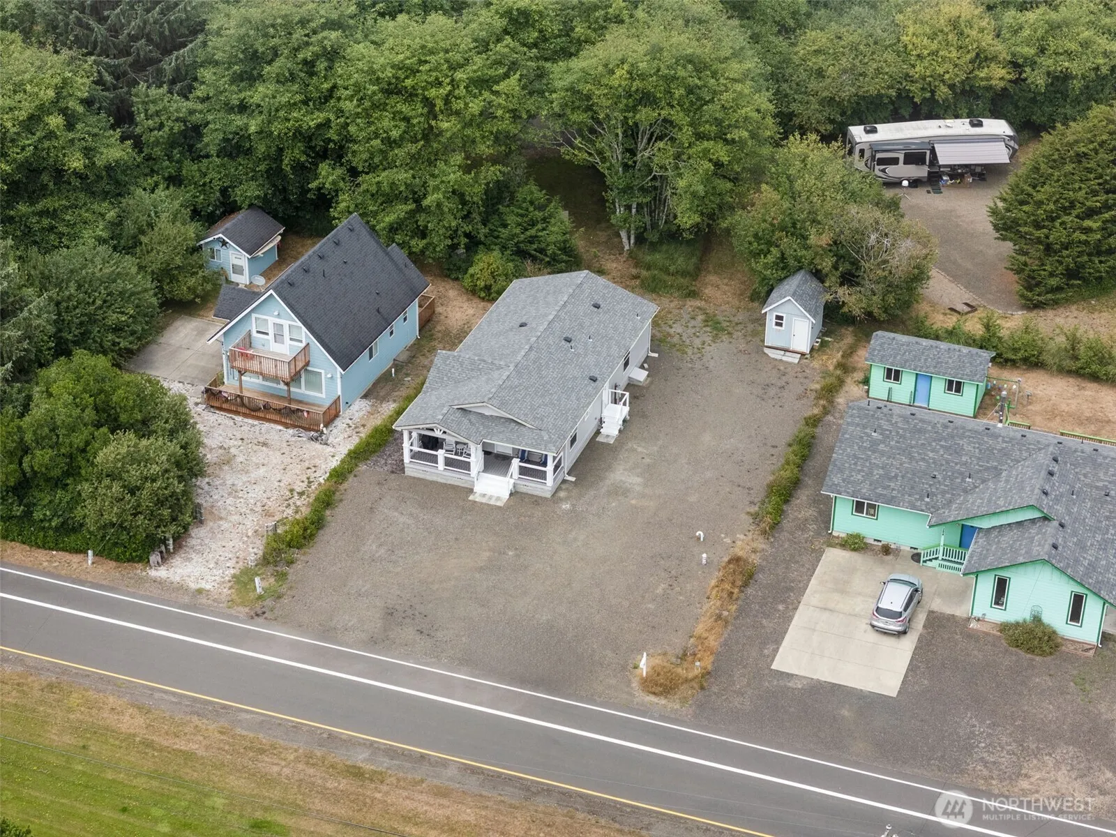Property photo for 130 Pacific Boulevard Nw, Ocean Shores photo 2