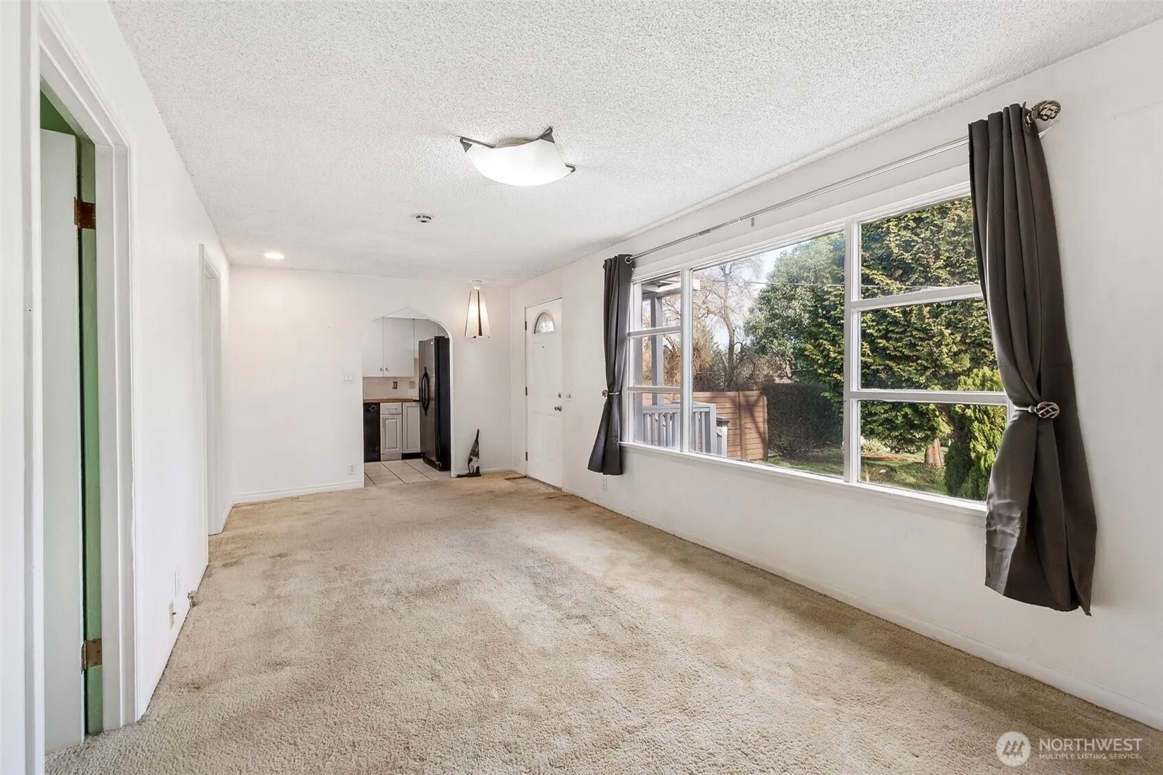 Property photo for 12413 2nd Avenue S, Seattle photo 4