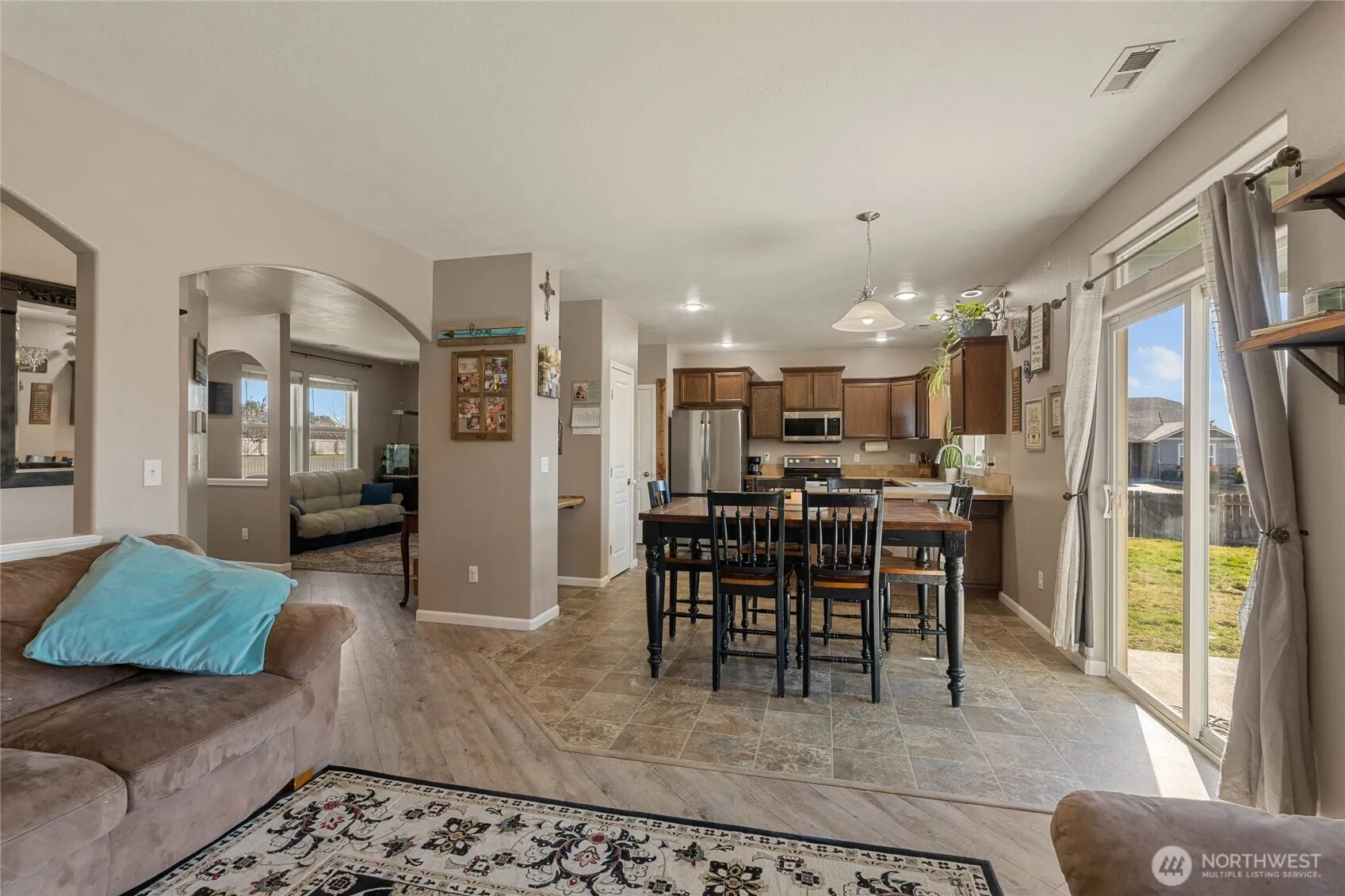 Property photo for 800 S Hamilton Road, Moses Lake photo 5