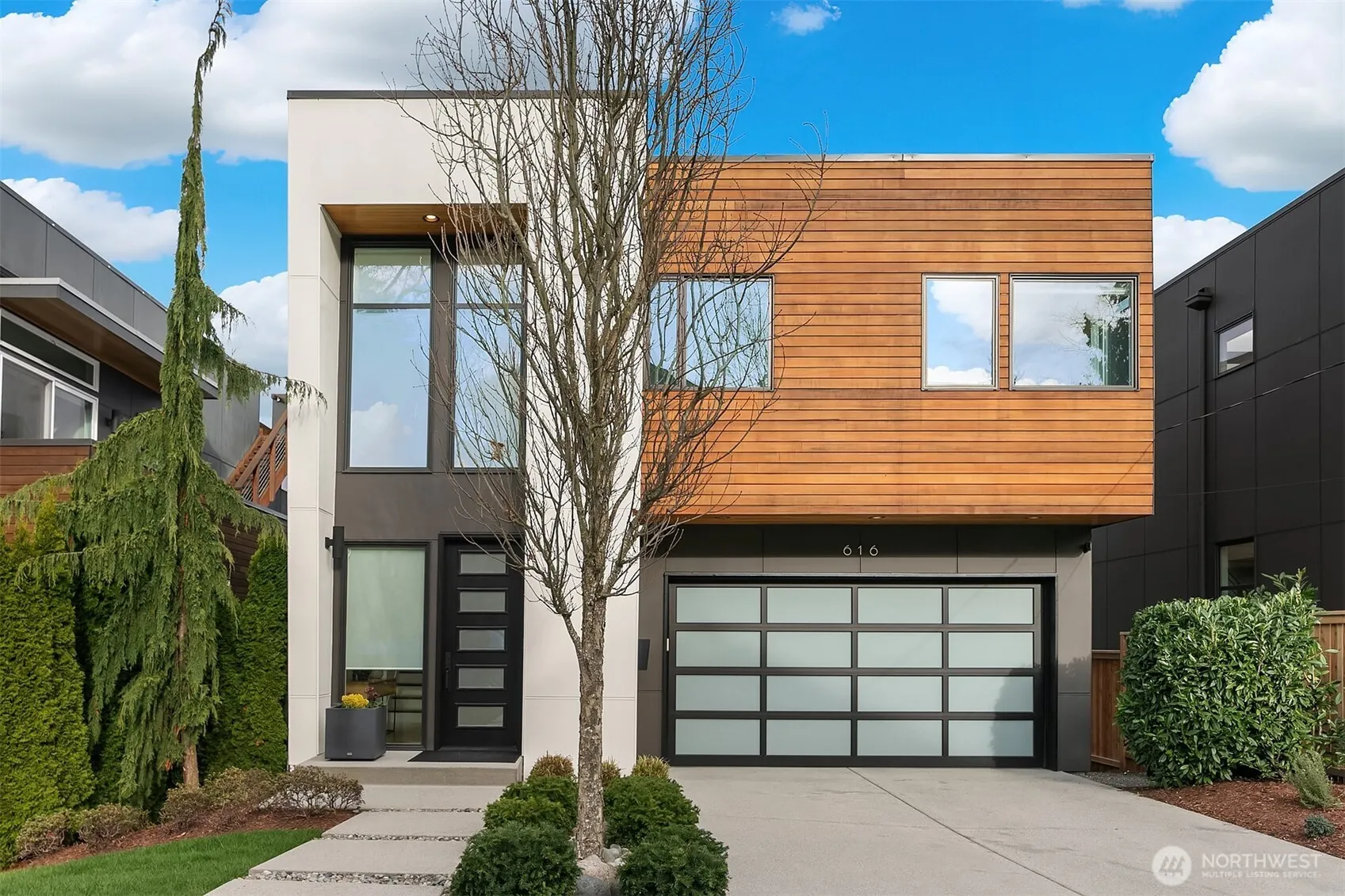 Property photo for 616 25th Avenue E, Seattle