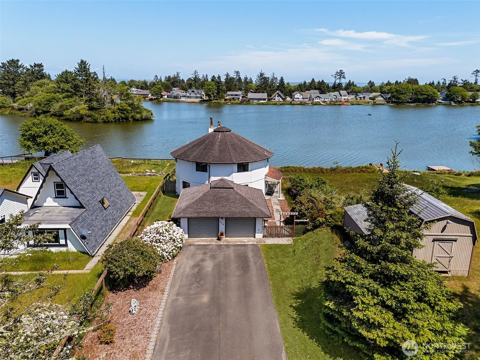 Property photo for 674 Mt Olympus Avenue Se, Ocean Shores