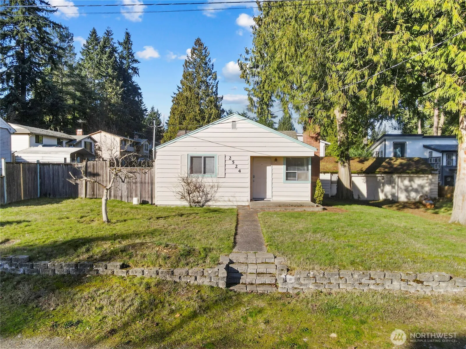 Property photo for 2524 Ne 130th Street, Seattle