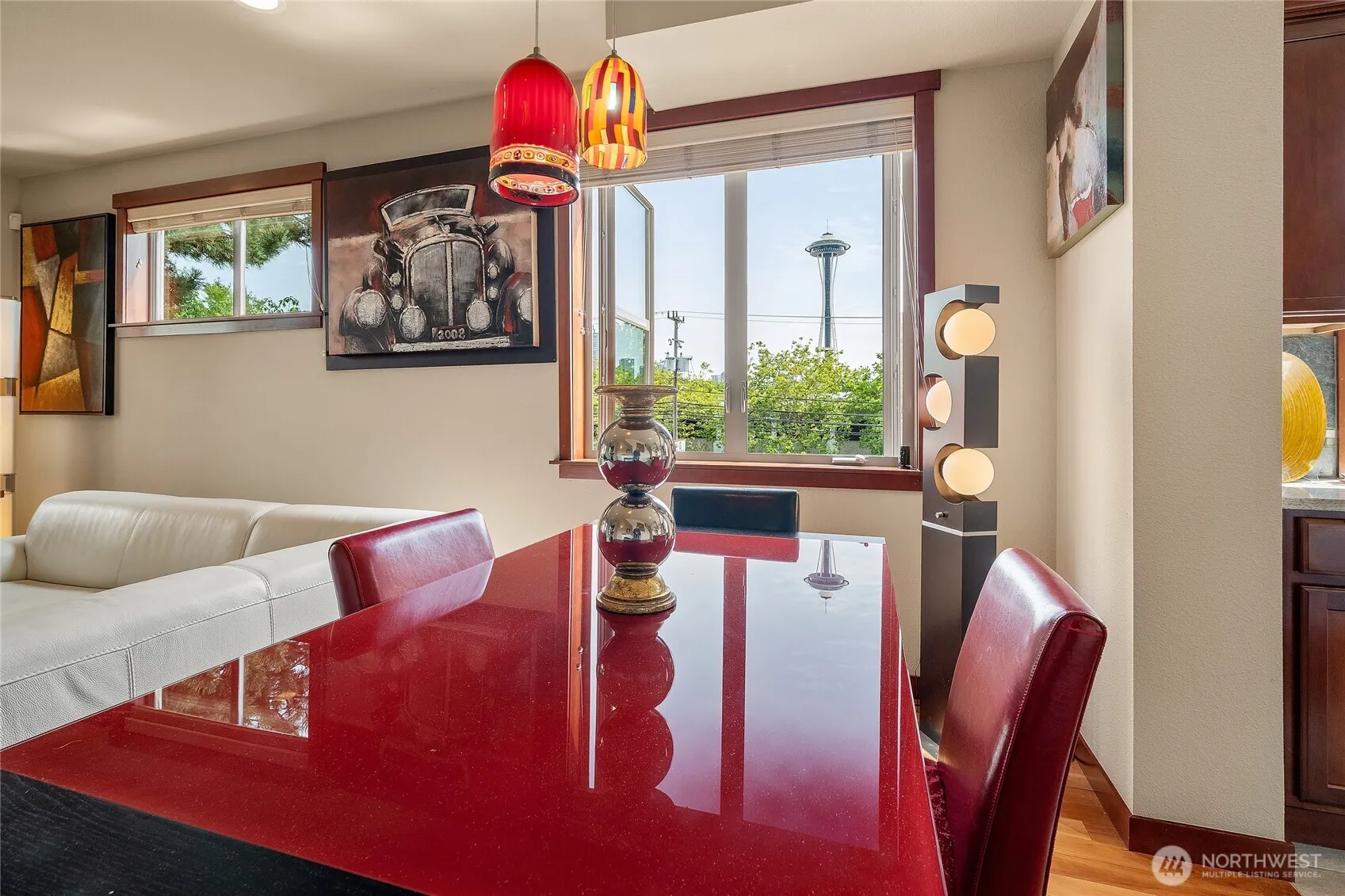 Property photo for 718 Nob Hill Avenue N #a, Seattle photo 3