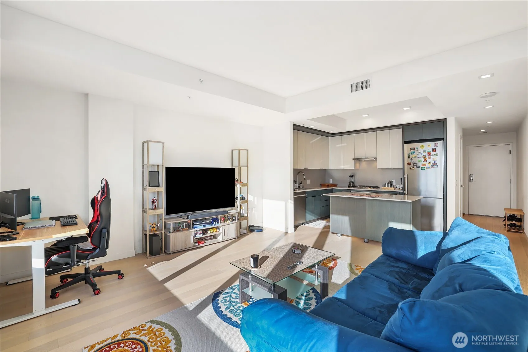 Property photo for 590 1st Avenue S #1005, Seattle photo 3