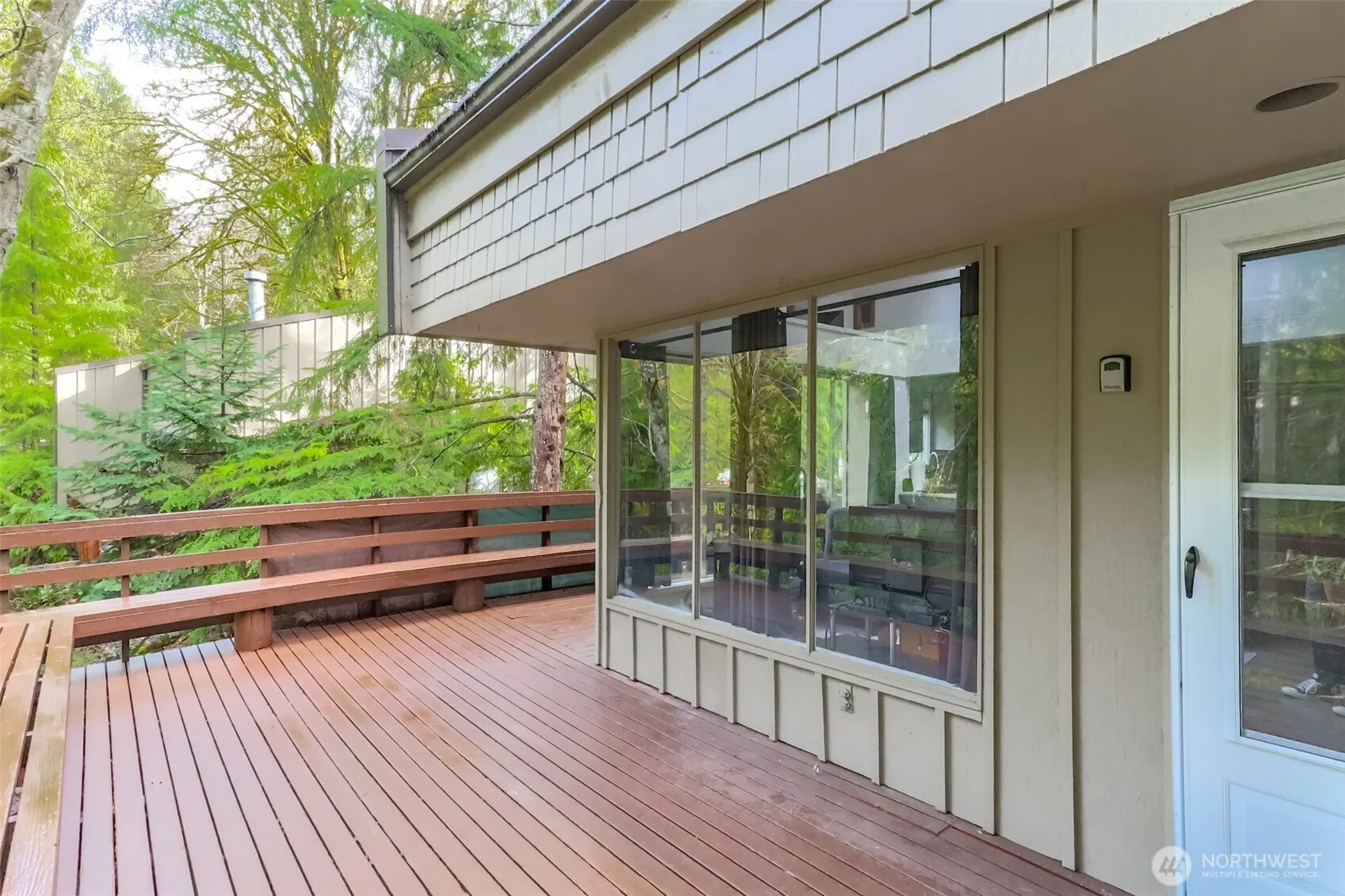 Property photo for 713 E Pointes Drive W, Shelton