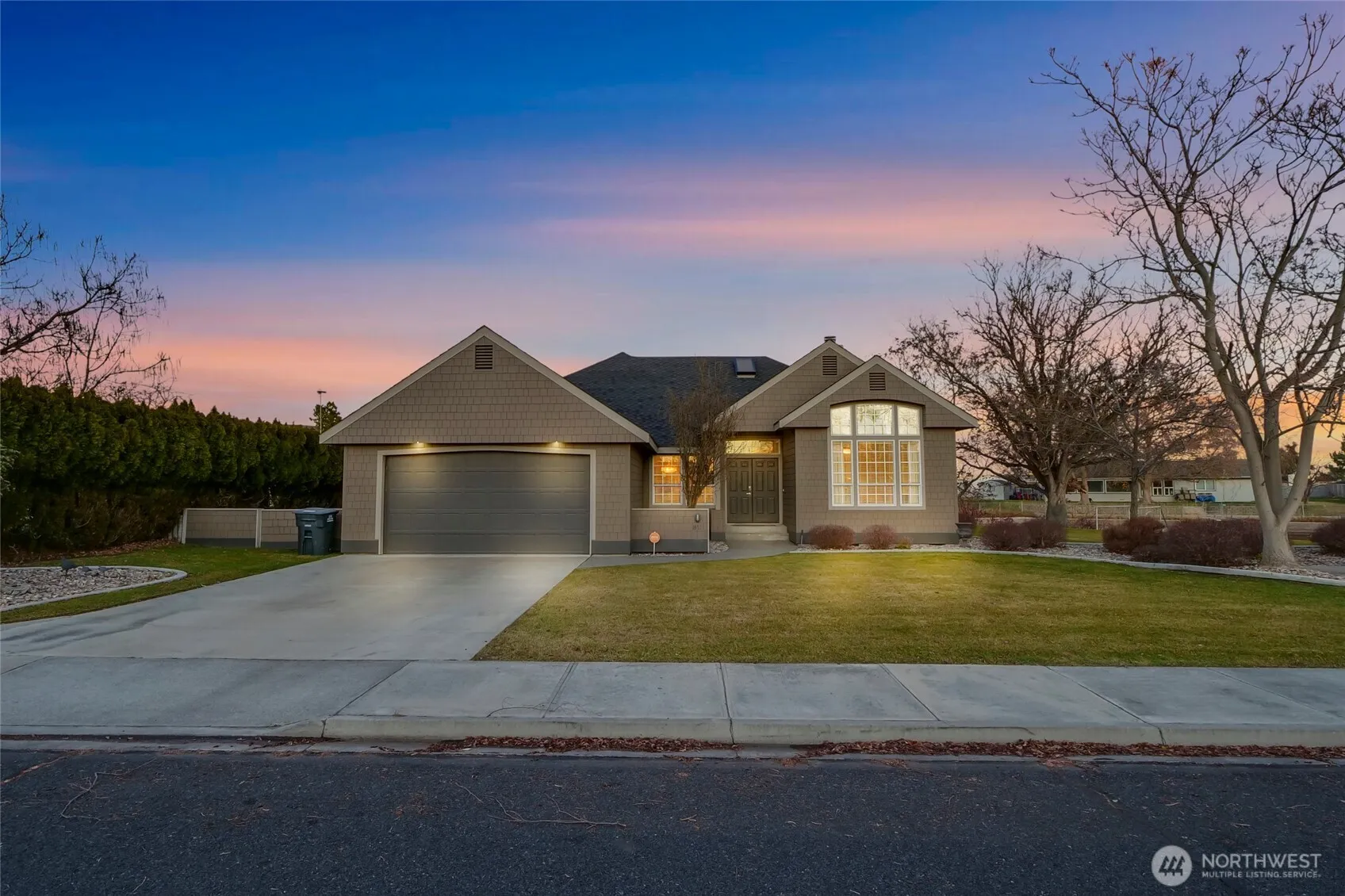 Property photo for 811 Laguna Drive, Moses Lake