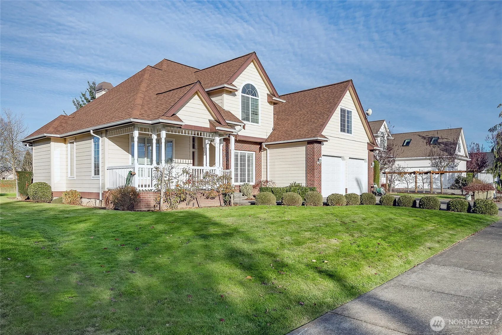 Property photo for 600 Sunrise Drive, Lynden photo 2