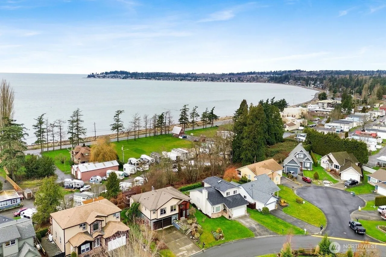 Property photo for 7969 W Golf Course Drive, Birch Bay photo 4