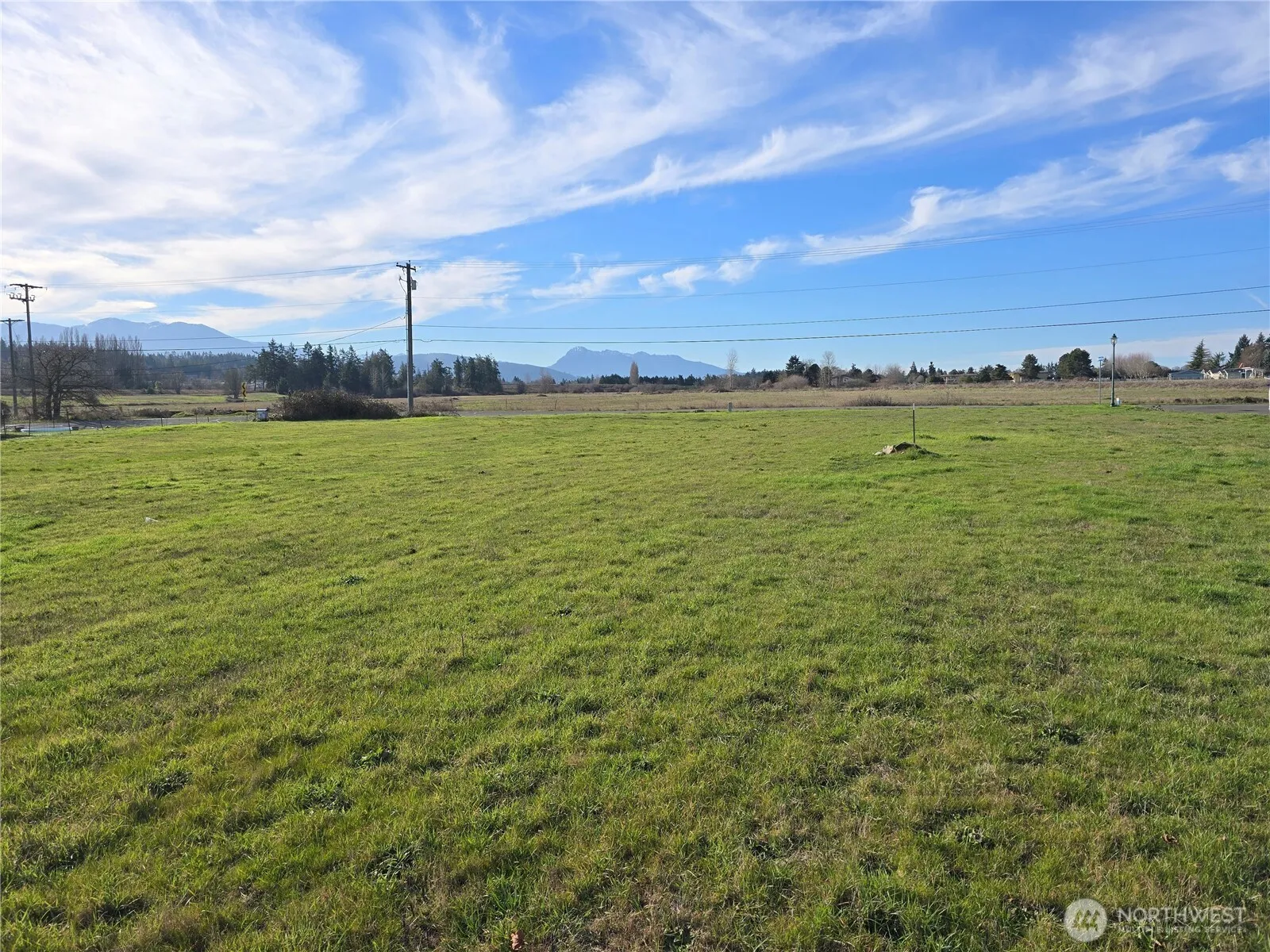 Property photo for 999 S Brown Road, Sequim