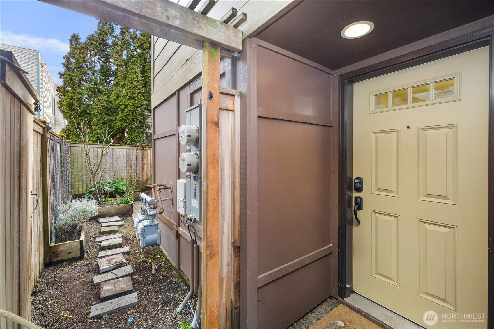 Property photo for 2017 Nw 59th Street #a, Seattle photo 2