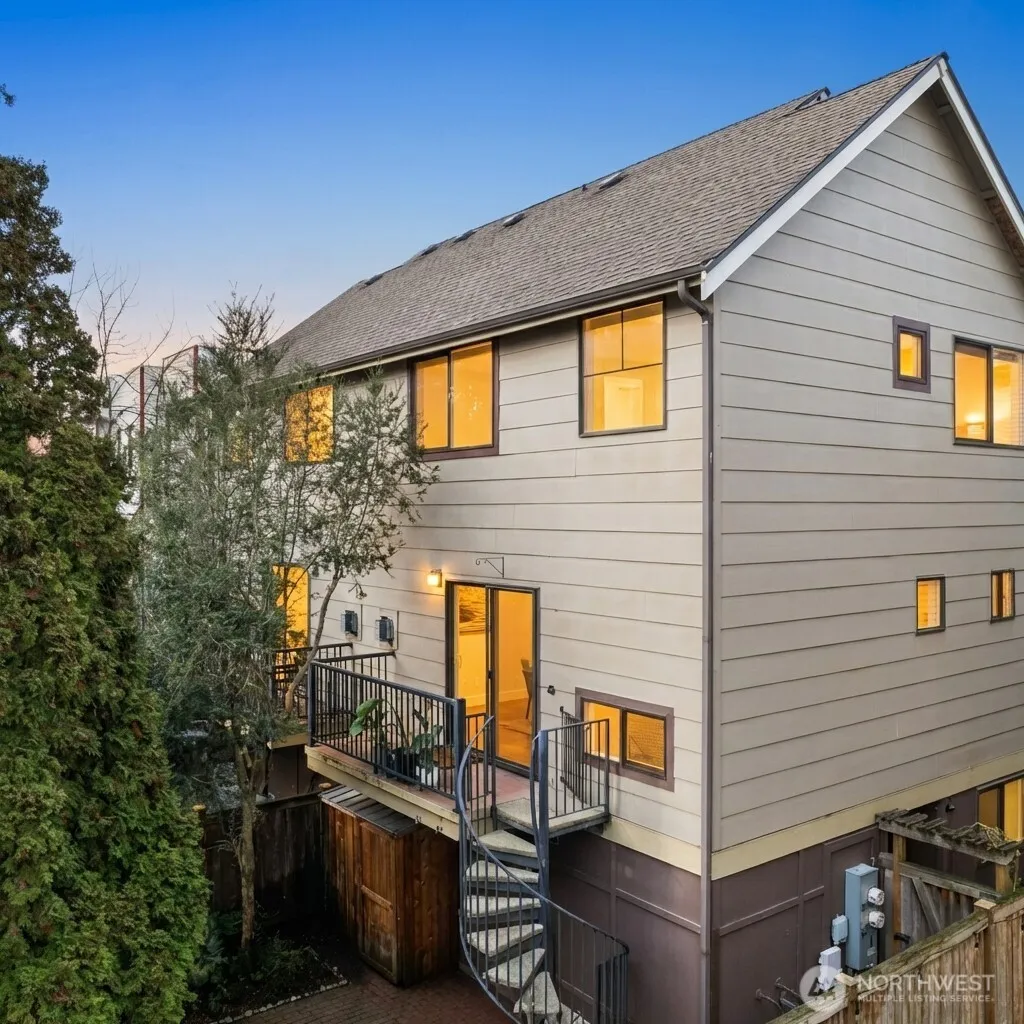Property photo for 2017 Nw 59th Street #a, Seattle