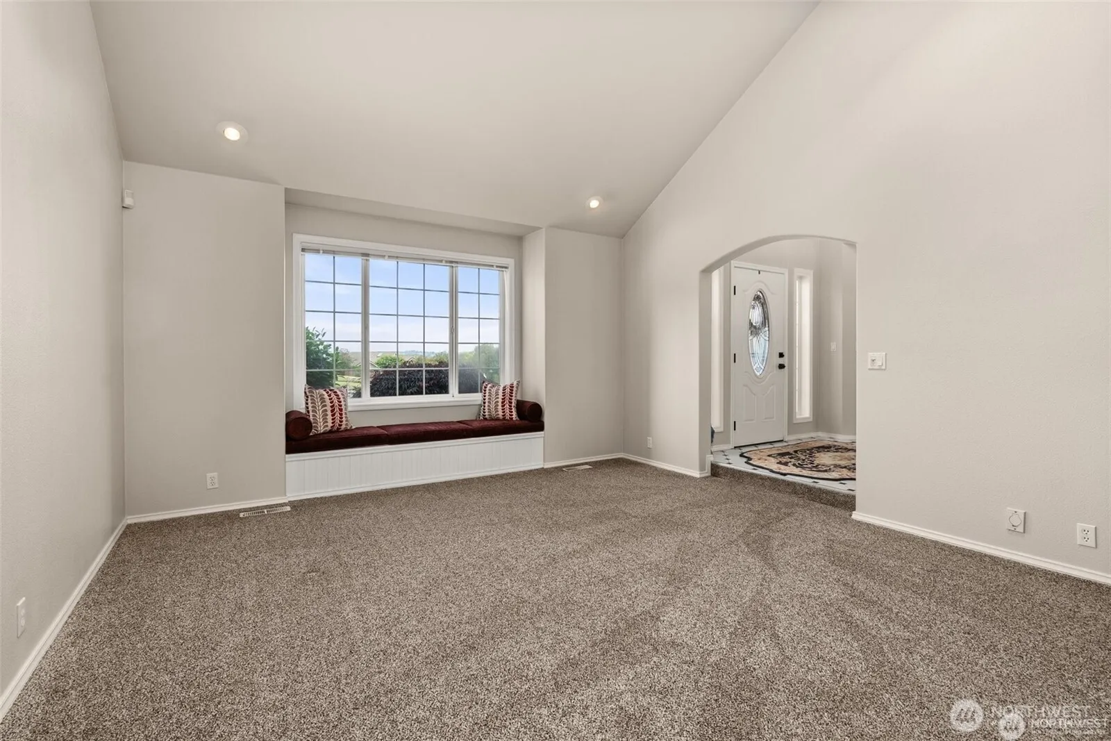 Property photo for 4618 51st Street Ct E, Tacoma photo 4