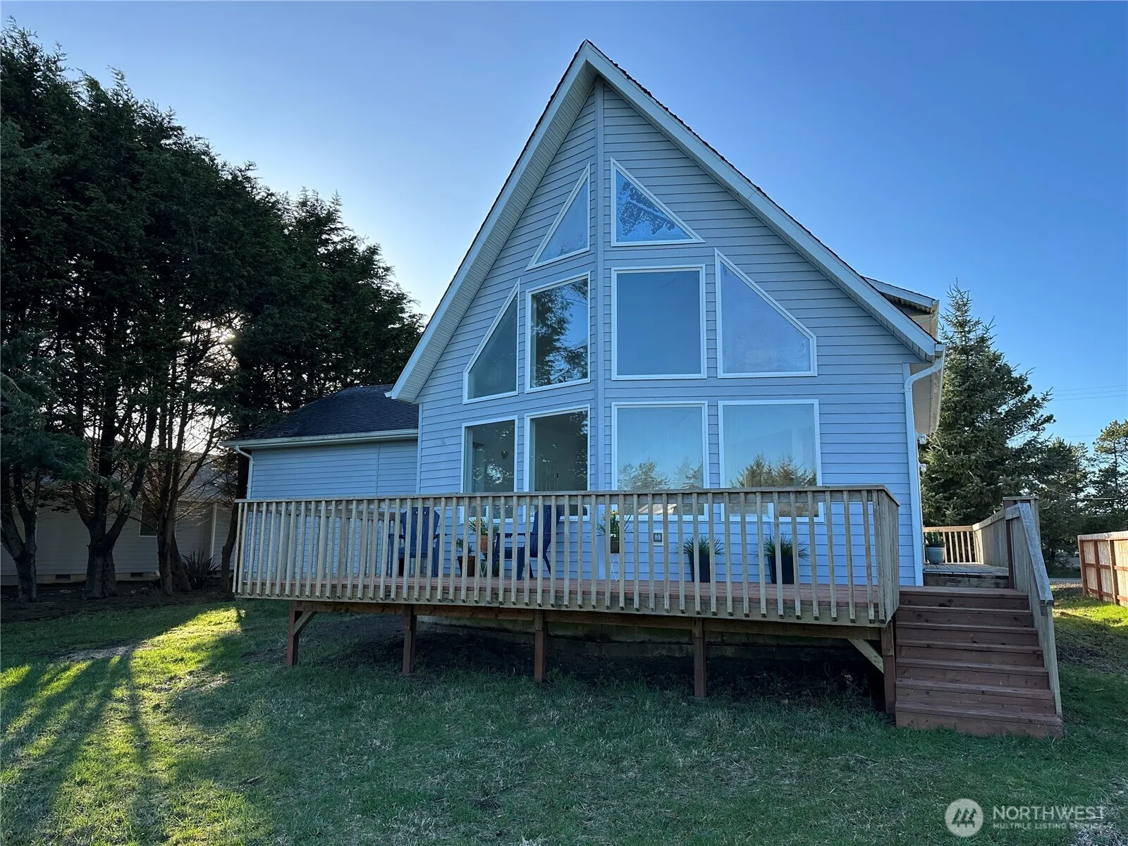 Property photo for 570 Canal Drive Ne, Ocean Shores