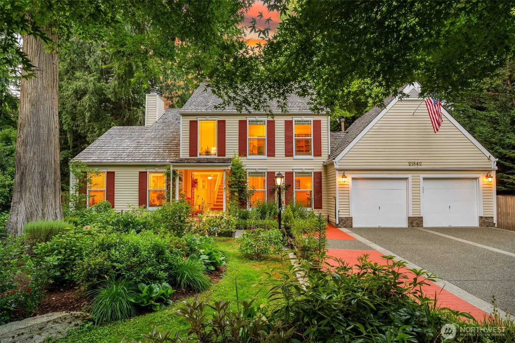 Property photo for 21842 Ne 30th Place, Sammamish