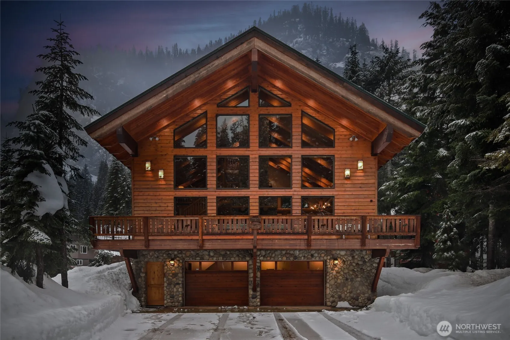 Property photo for 27 Alpental Strasse, Snoqualmie Pass