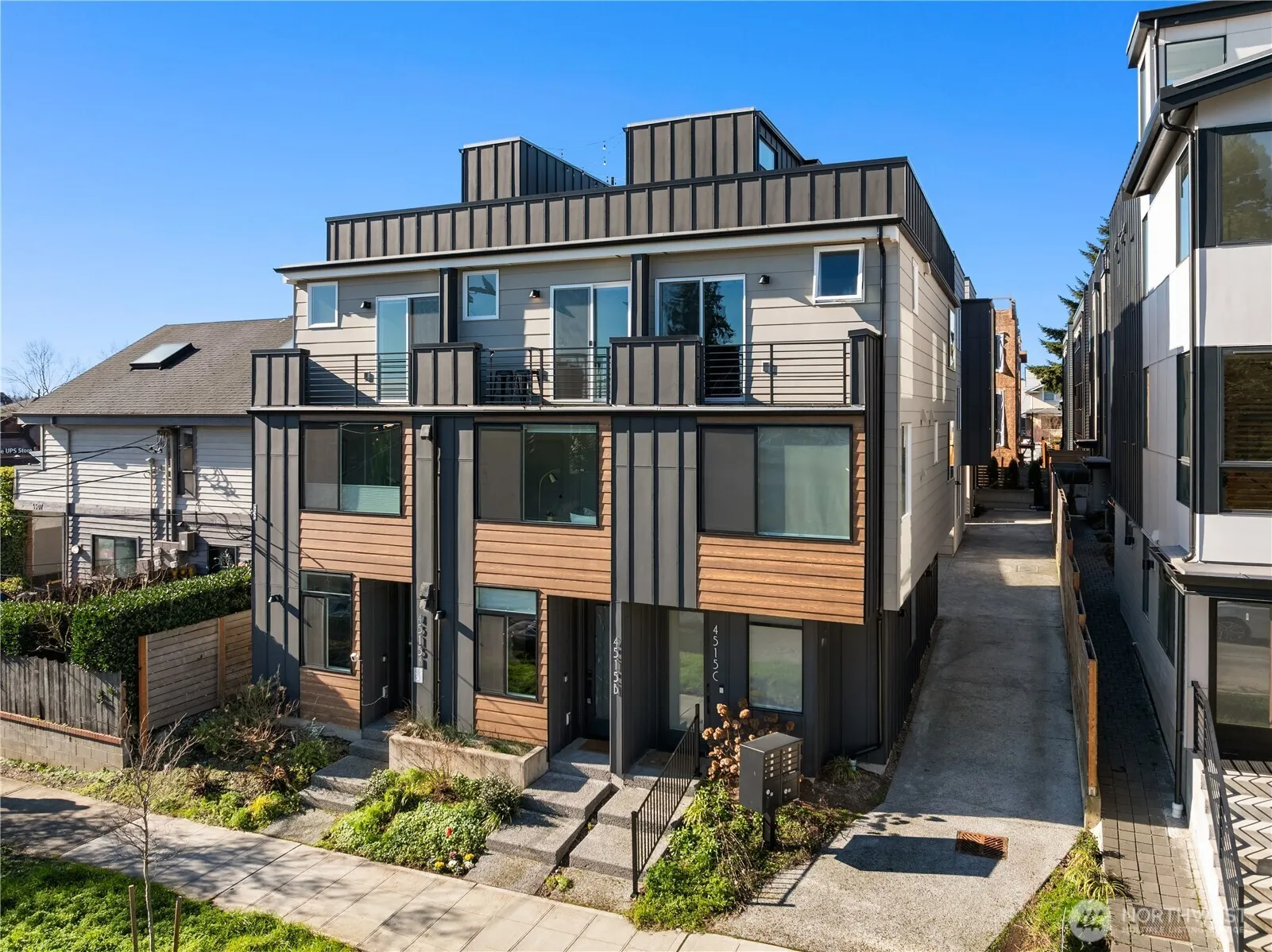 Property photo for 4515 Sunnyside Avenue N #b, Seattle