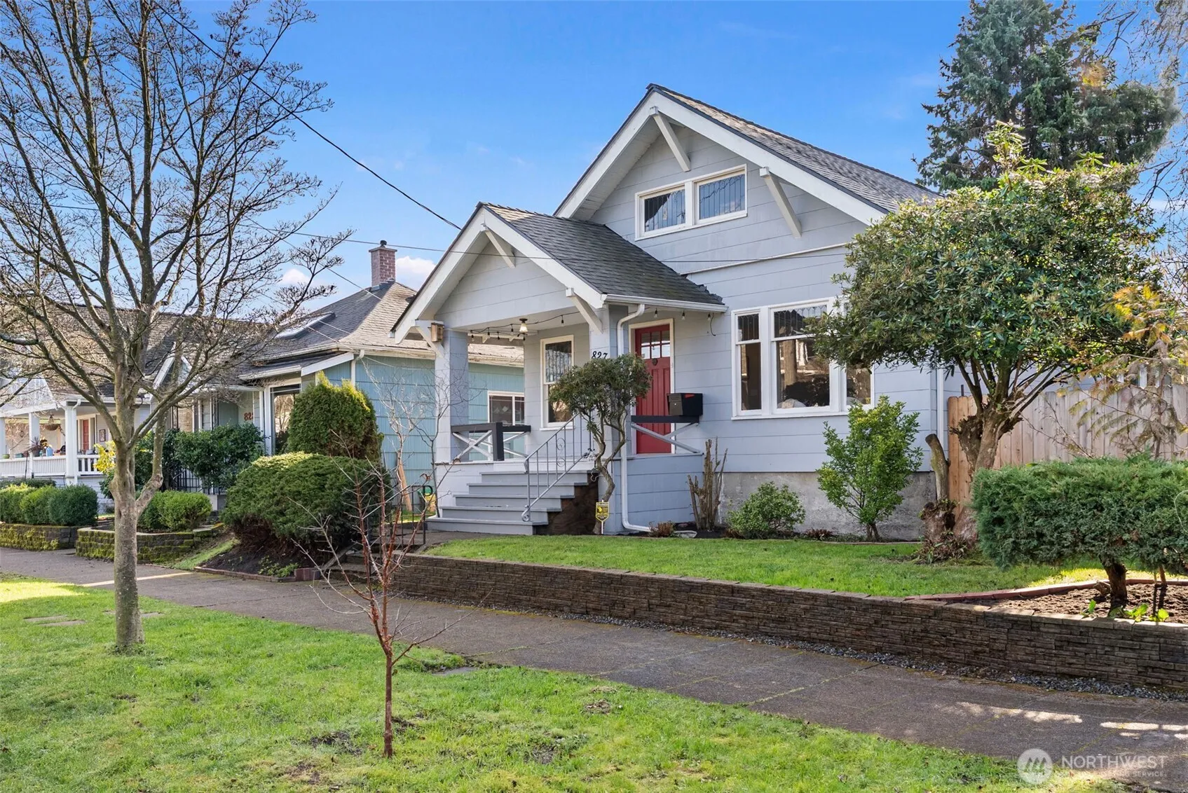 Property photo for 827 Nw 61st Street, Seattle photo 2