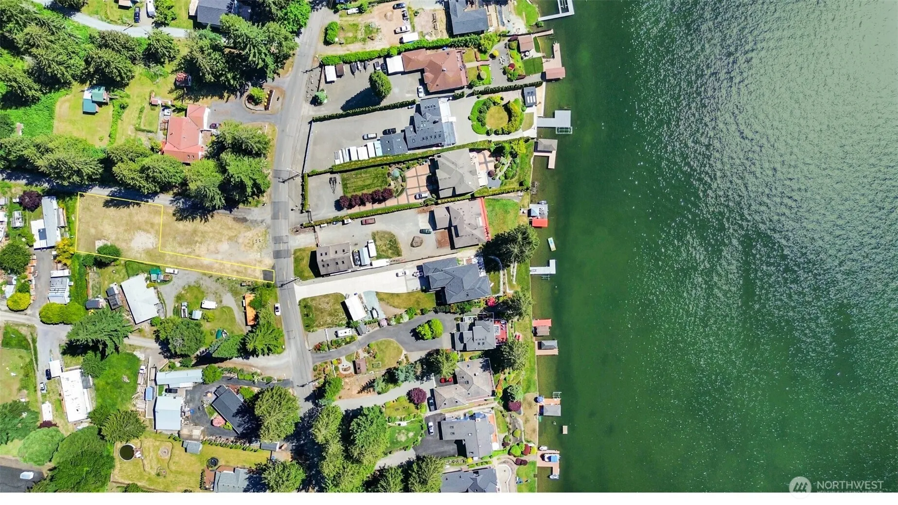 Property photo for 7013 Vandermark Road E, Bonney Lake photo 2