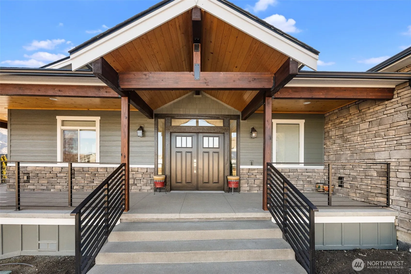 Property photo for 1038 Crest Loop, Entiat