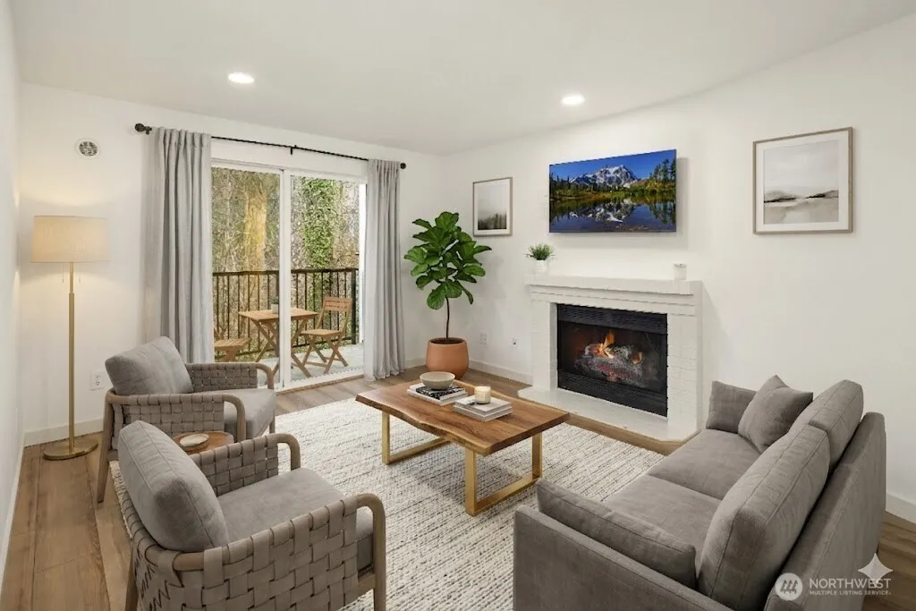 14006 Ne 181st Place #b205, Woodinville