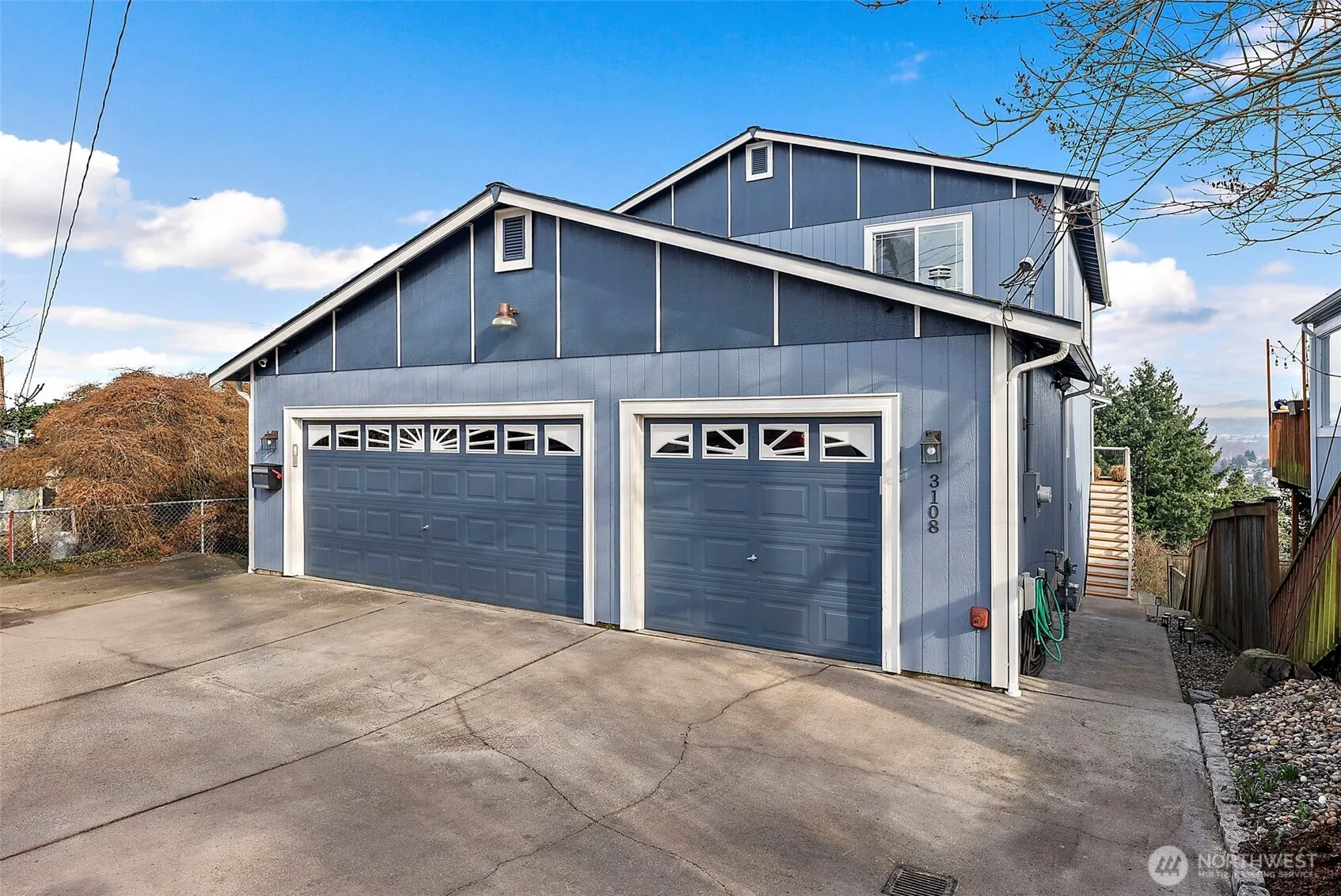 Property photo for 3108 E Valley View Terrace, Tacoma photo 4