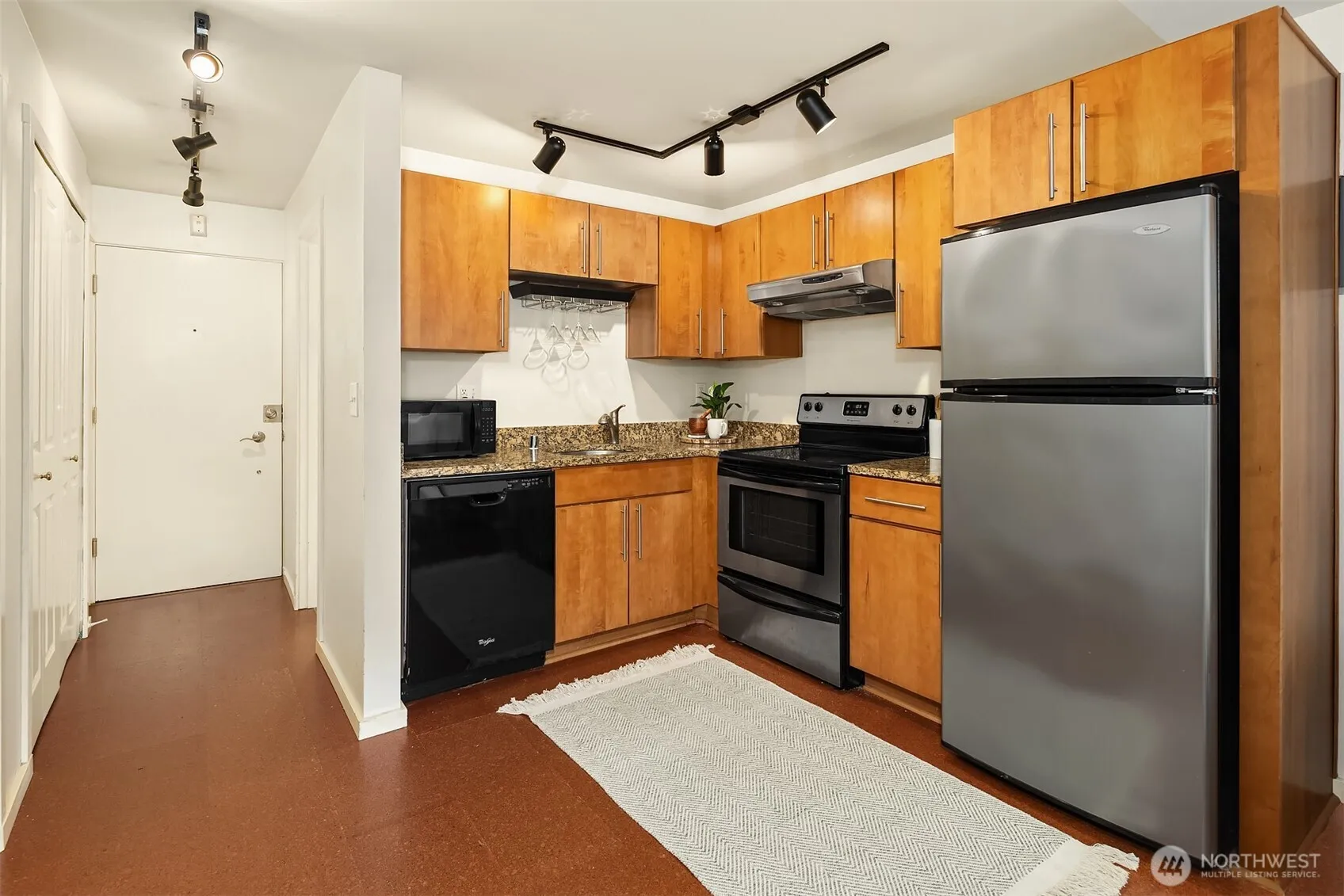 Property photo for 1707 Boylston Avenue #206, Seattle photo 3